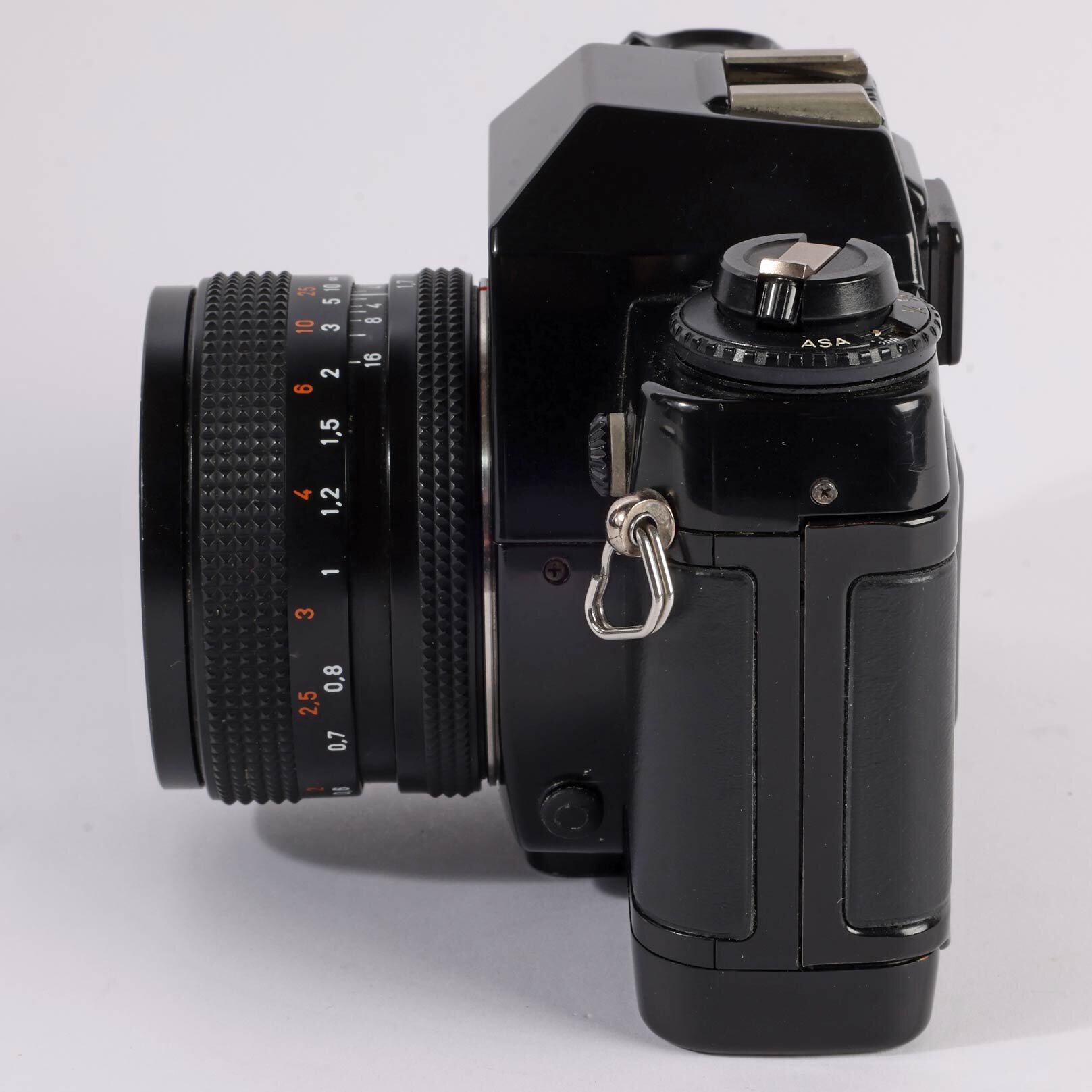 Contax 137 MD Quartz +Carl Zeiss Planar 1,7/50mm