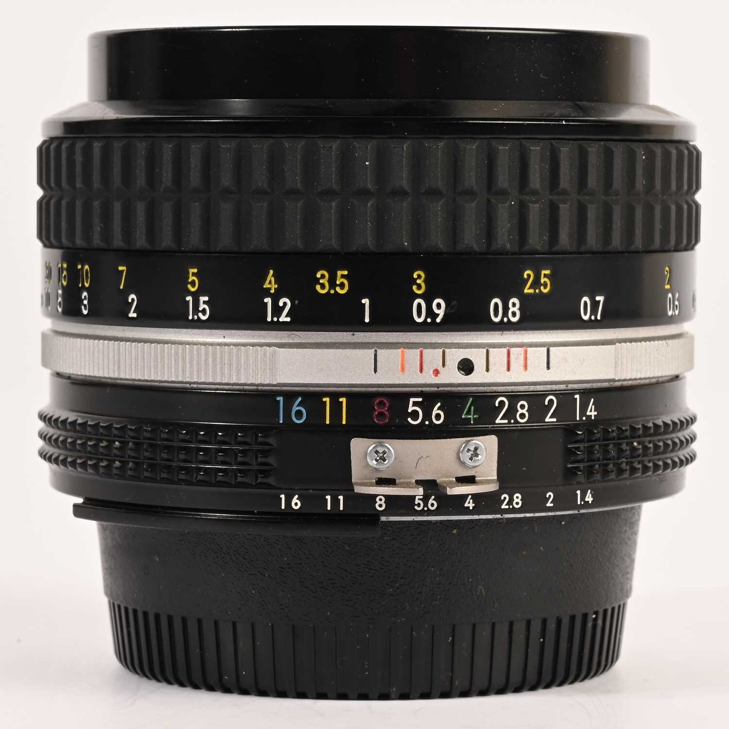 Nikon Nikkor 1,4 / 50 mm Objektiv AIS