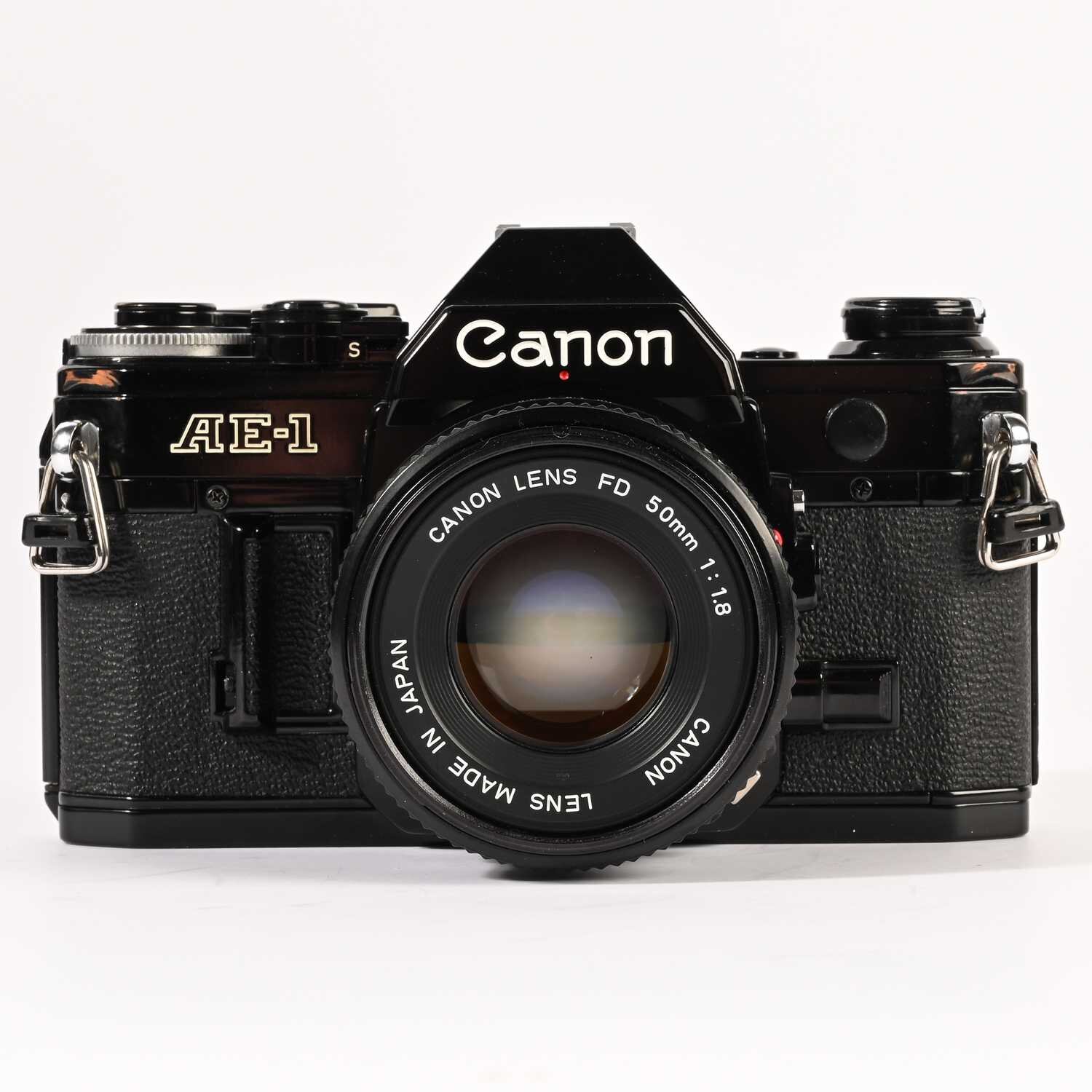 Canon AE-1 Canon FD 50/1,8 analog Spiegelreflex black