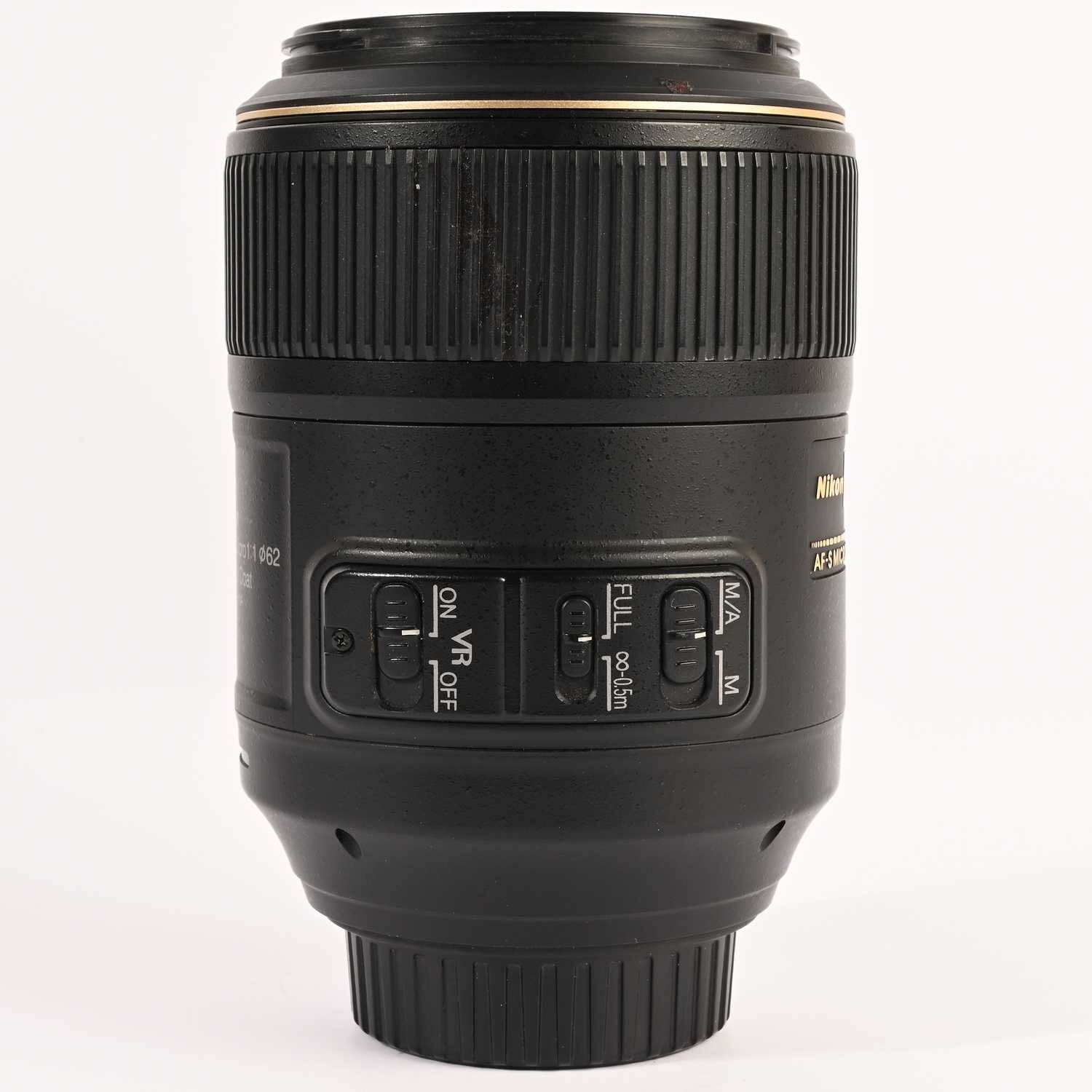 Nikon AF-S Micro-Nikkor 105 mm f/2,8G ED VR