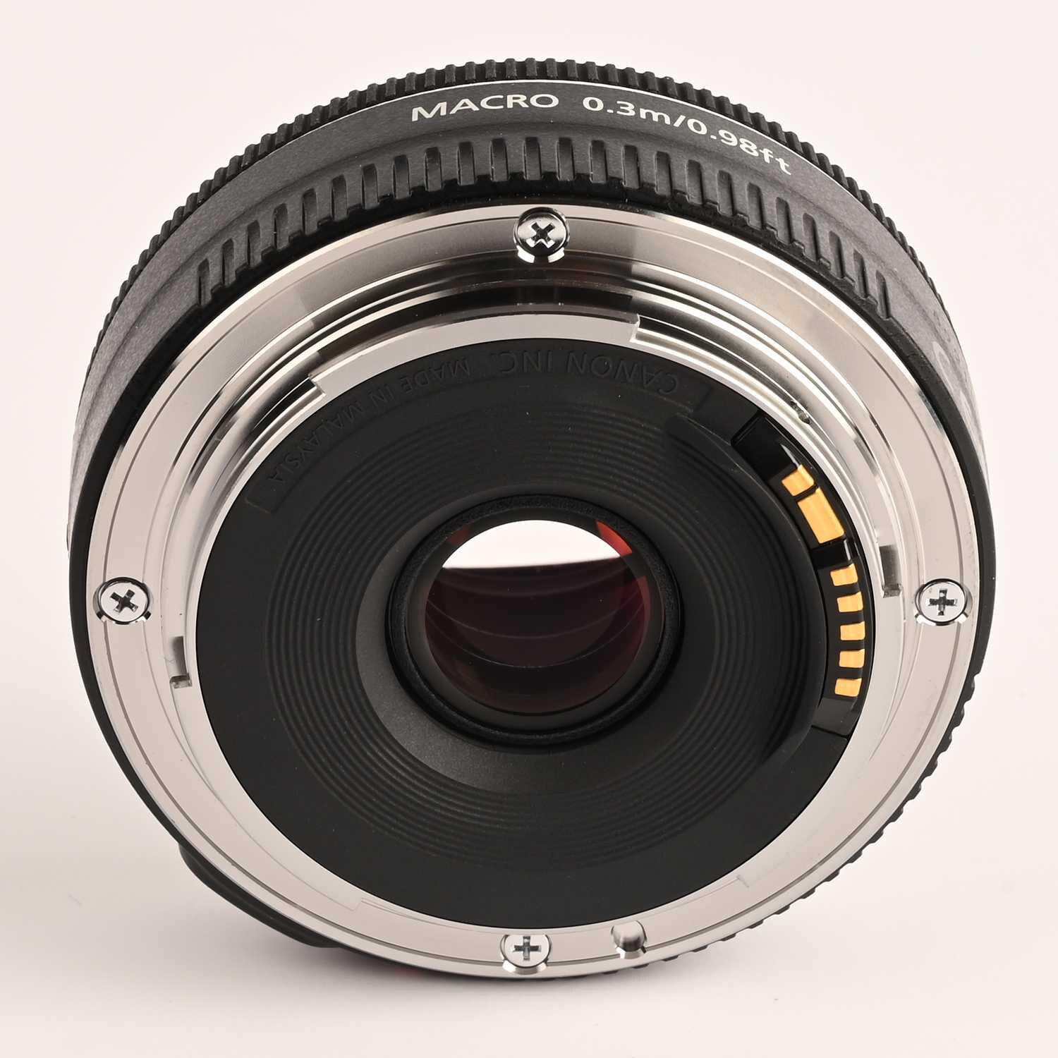 Canon EF 40mm f2.8 STM
