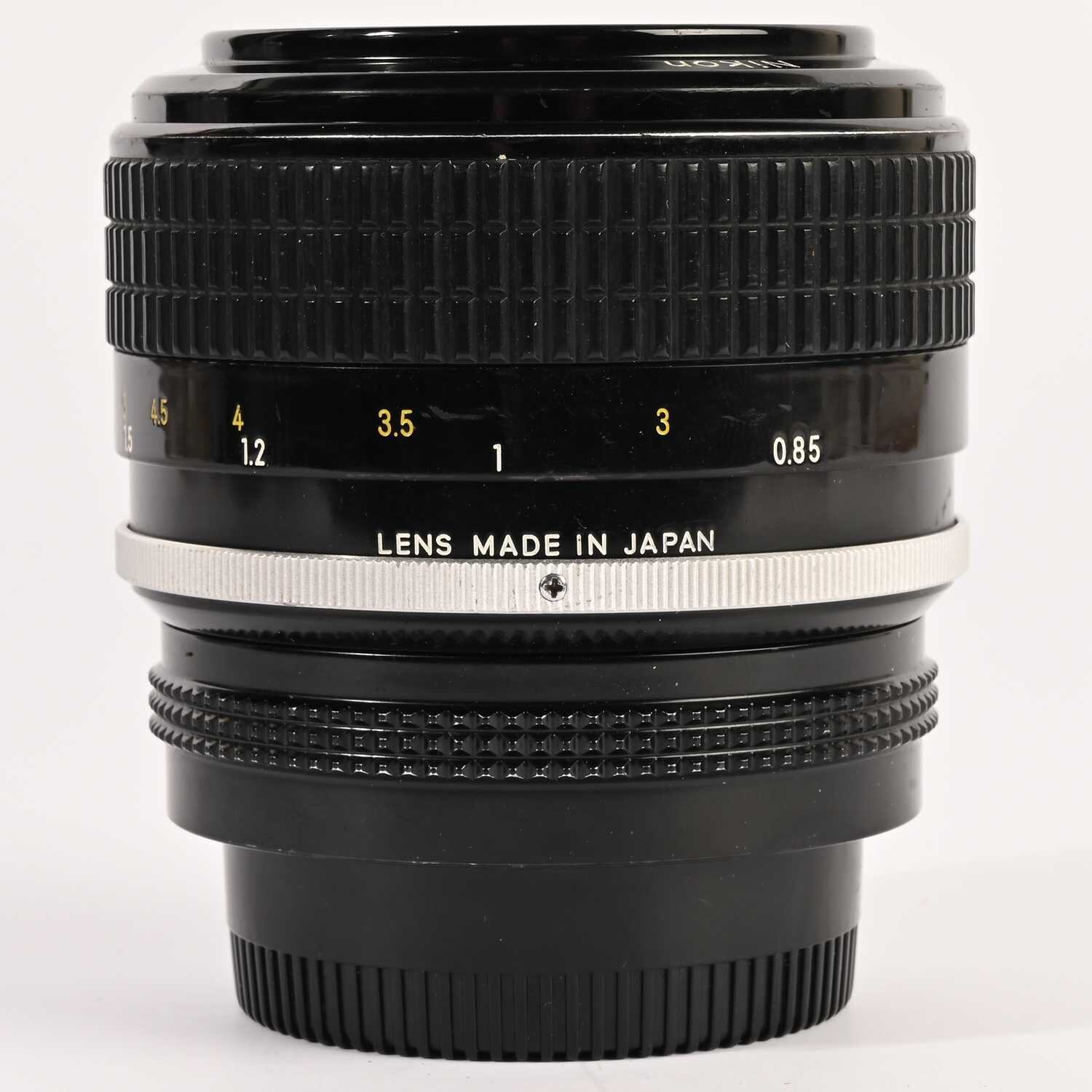 Nikon Nikkor 85mm 1:1,8 Objektiv Ais