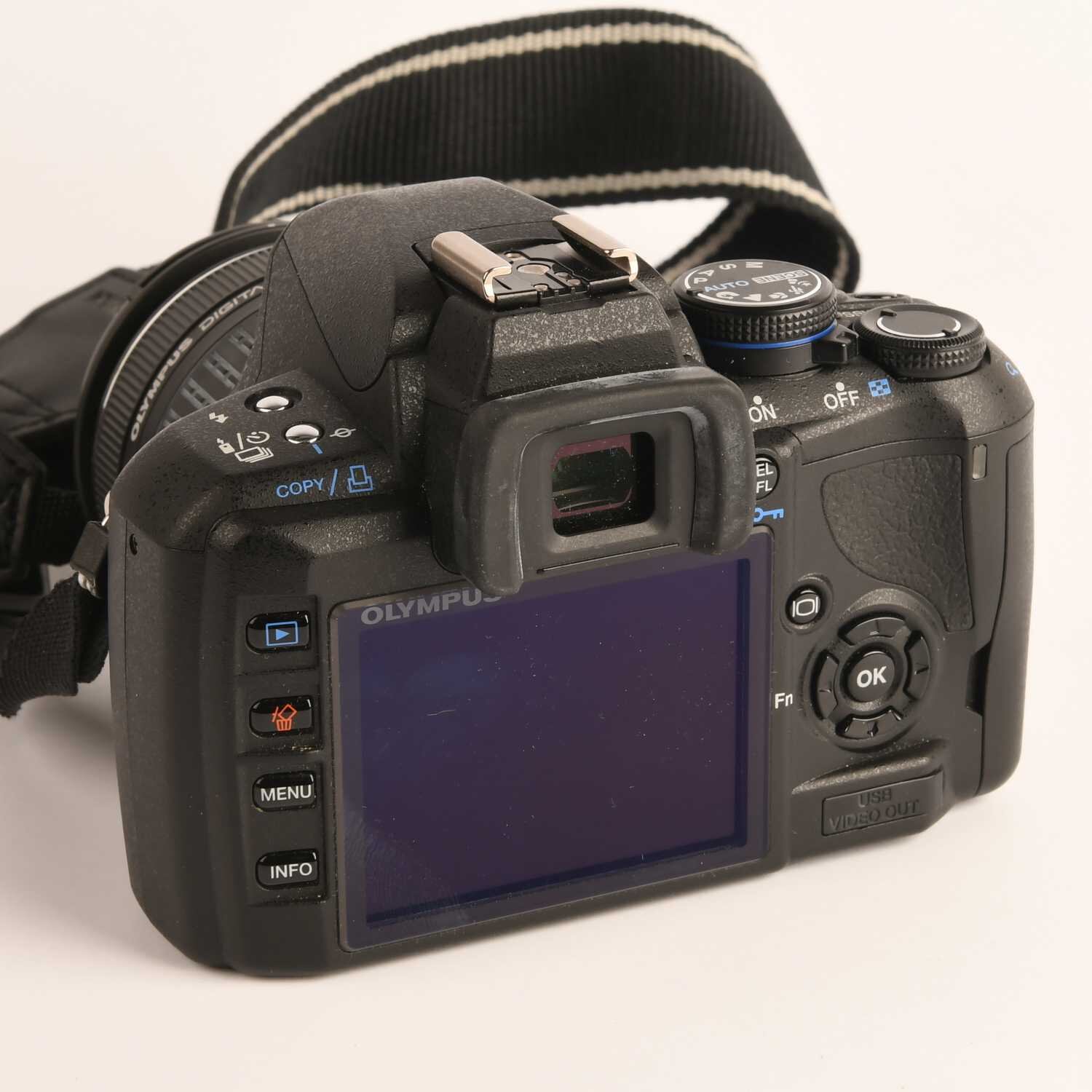 Olympus DSLR-Kamera E-420 Objektiv Zuiko digital 14-42/3,5-5,6