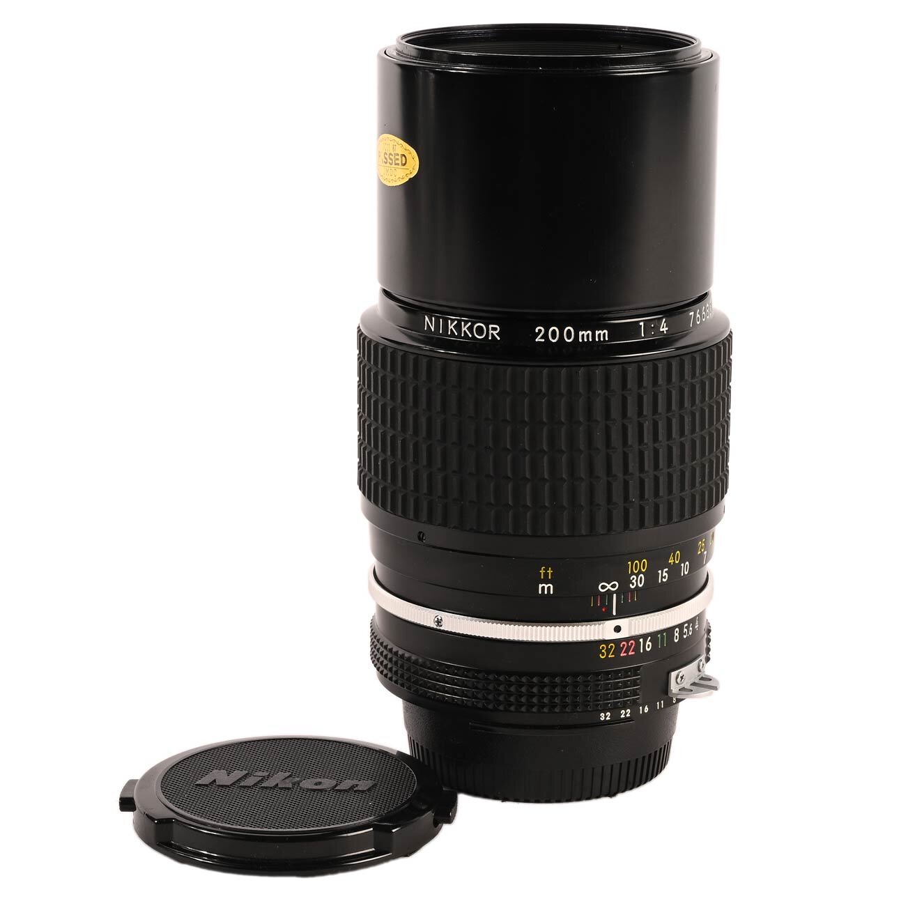 Nikon Nikkor 200 mm f/4 AIS Tele MF Objektiv
