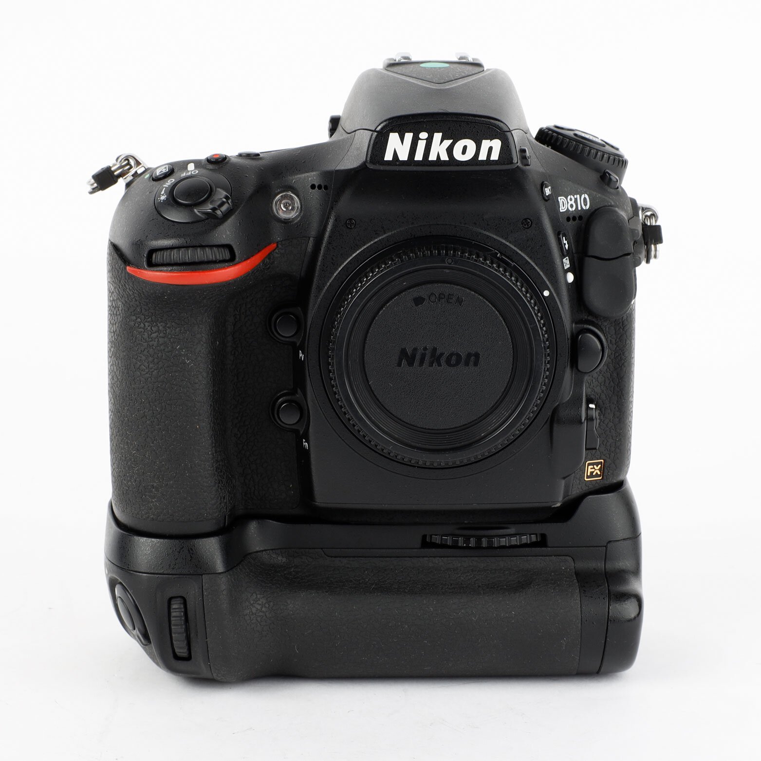 Nikon D810 Gehäuse ca. 154000 Auslösungen inkl. MB-D12 Batteriegriff ...