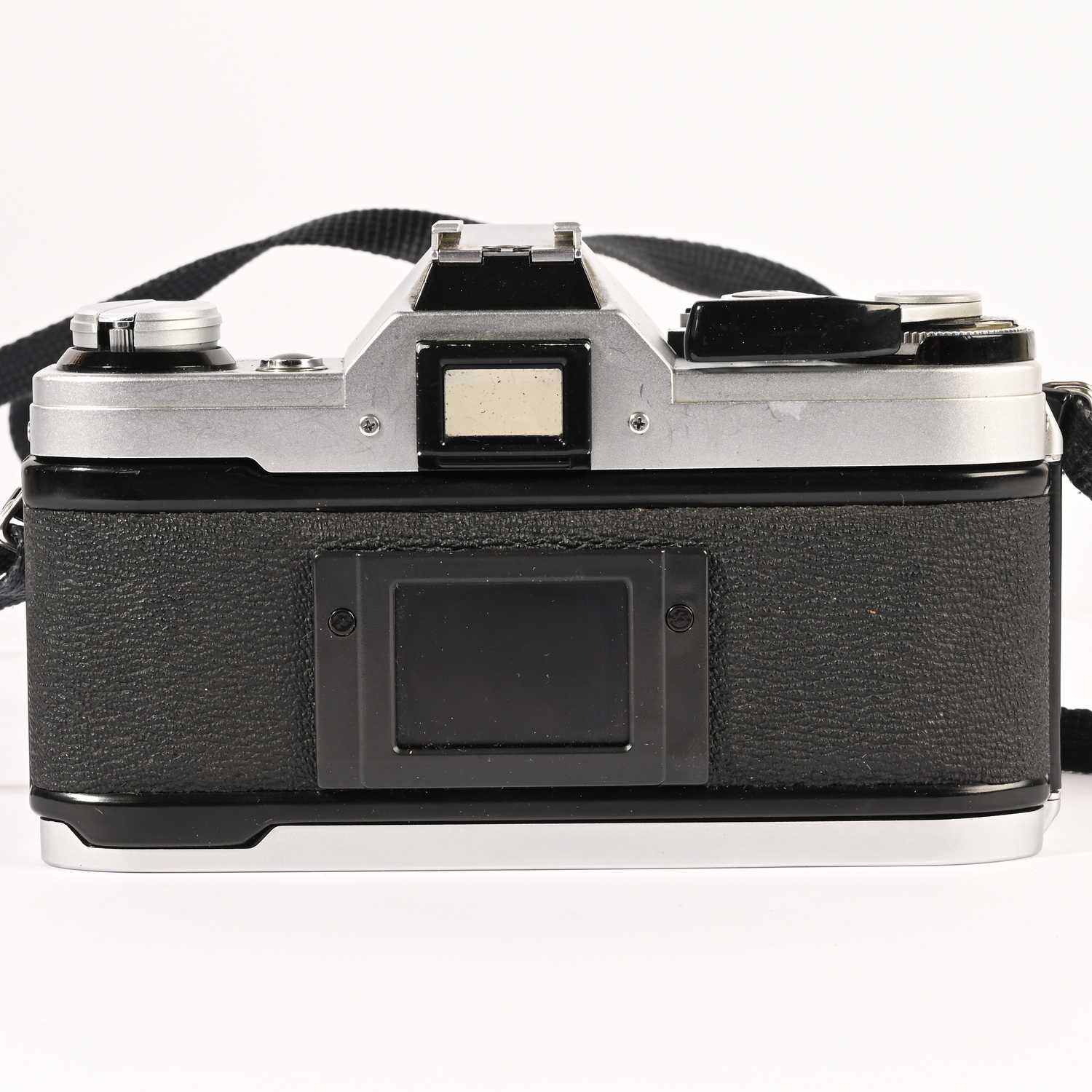 Canon AE-1 Spiegelreflexkamera analog film  Canon Lens FD 1,8 S.C.