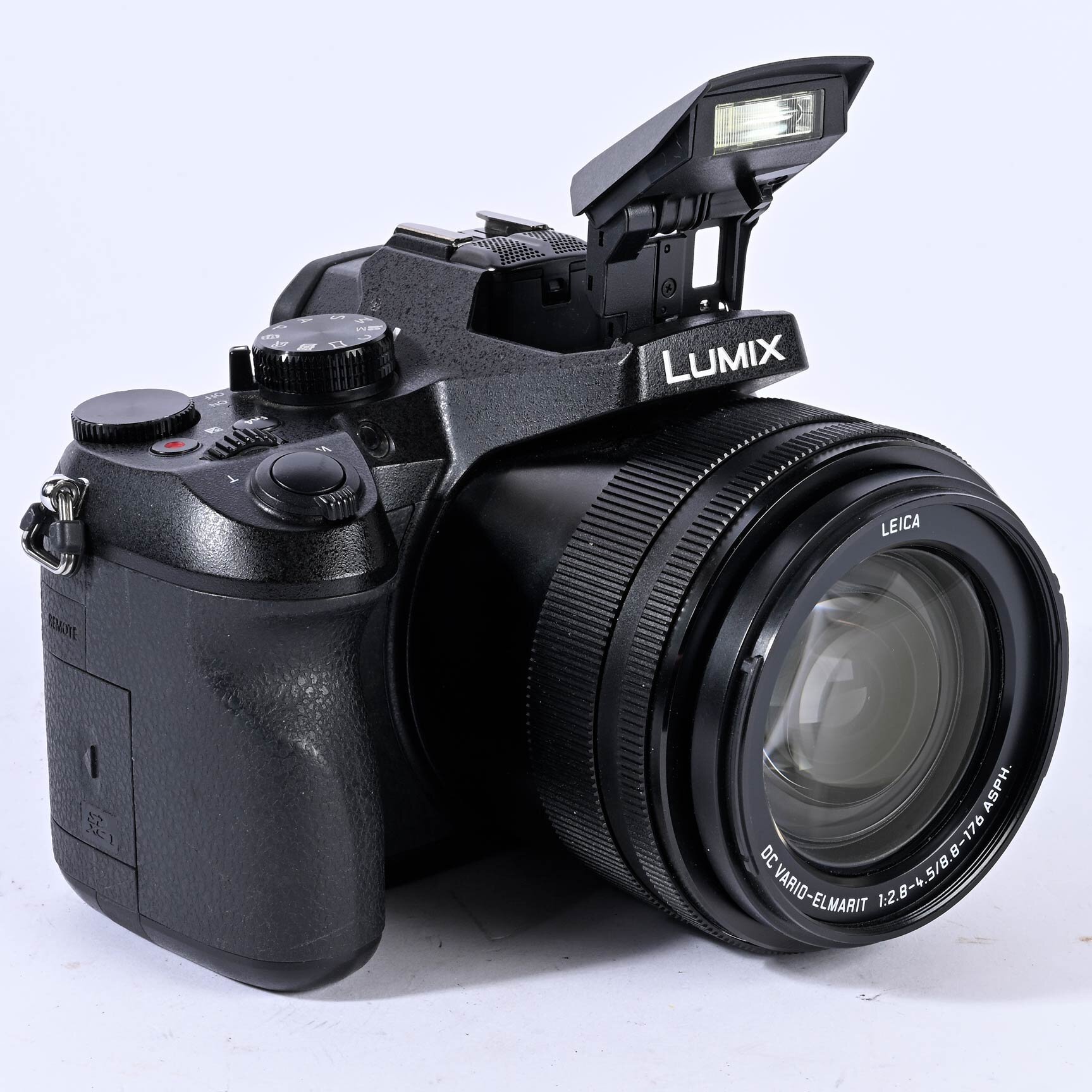 Panasonic Lumix DMC-FZ2000 Digitalkamera 20 MP, 20× Zoom, 4K-Video