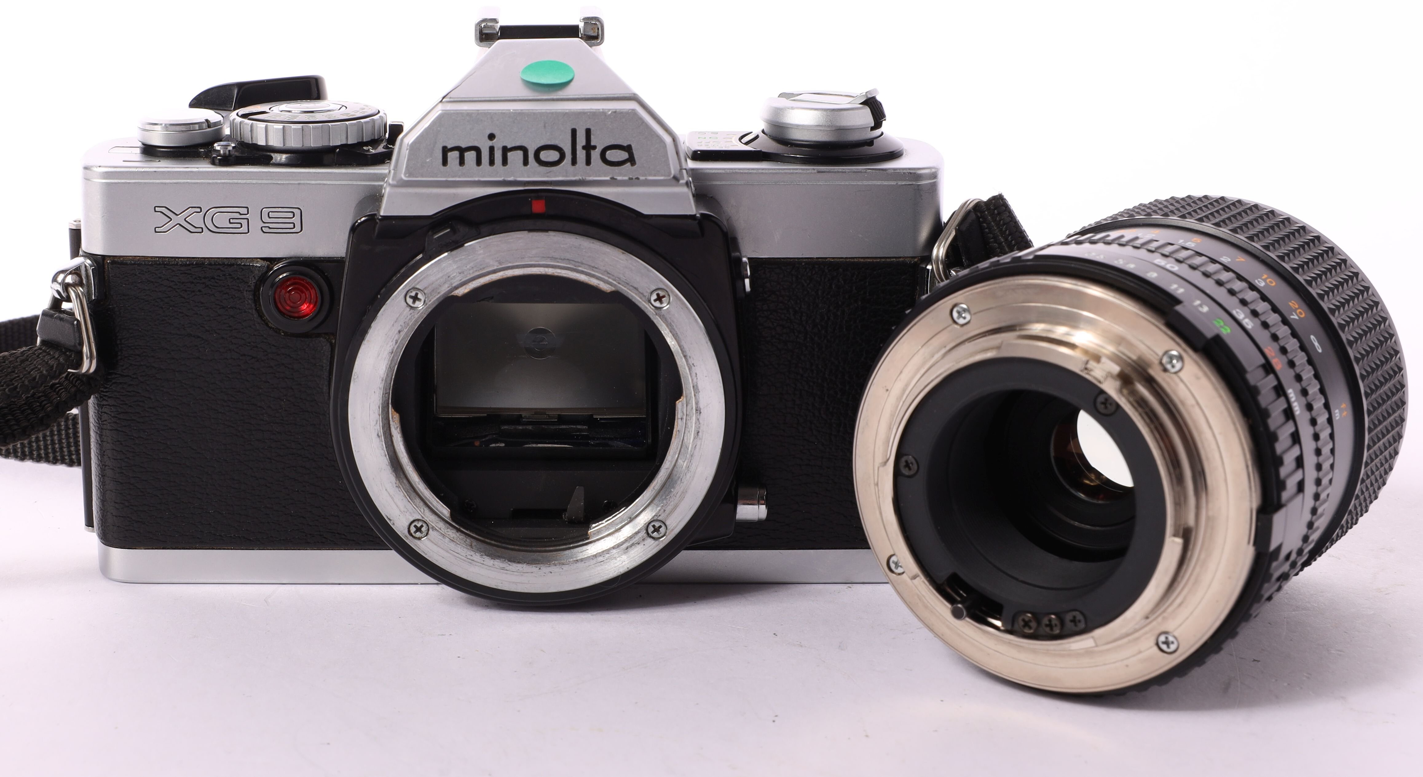 Minolta XG9 MD 3.5-4.8/28-70mm