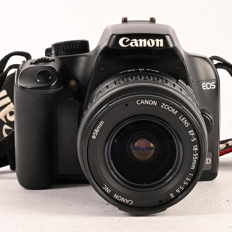 Canon EOS 1000D / EOS Digital XS 10.1MP Spiegelreflexkamera DSLR EF-S 18-55mm