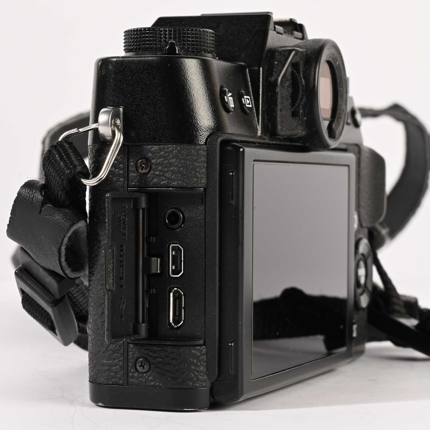 FUJIFILM X-T20 24.3MP Spiegellose Digitalkamera Body schwarz