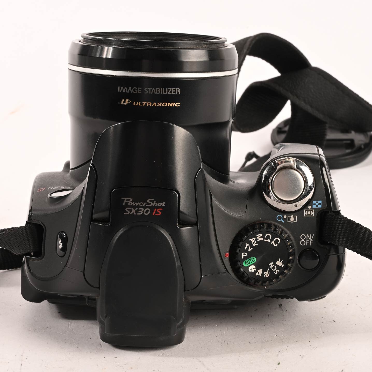 Canon PowerShot SX30 IS mit Ultrasonic 35x IS 4.3-150.5mm 1:2.7-5.8 14.1 MP HD