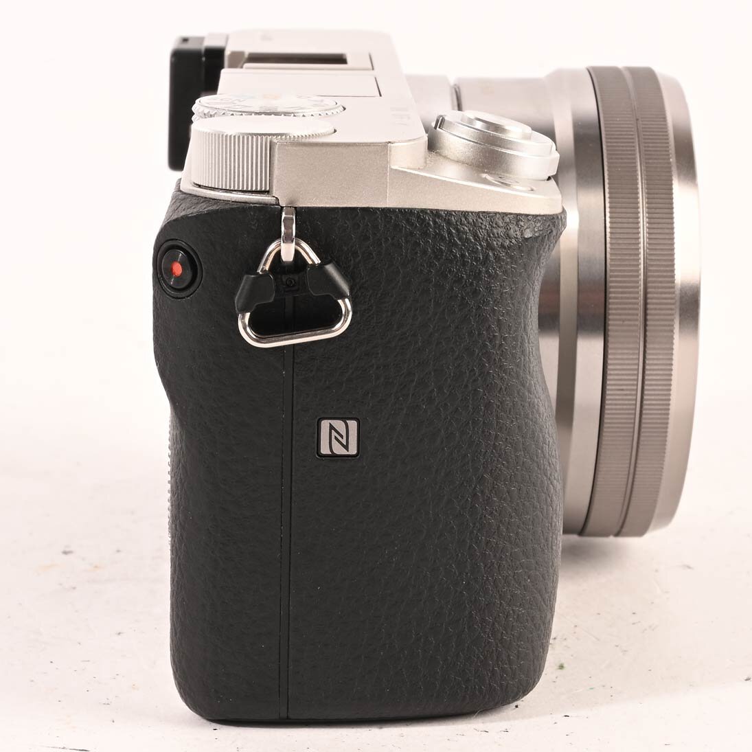 Sony Alpha 6000 24,3 MP 16-50mm F3.8-5.6 Kit Objektiv Silber