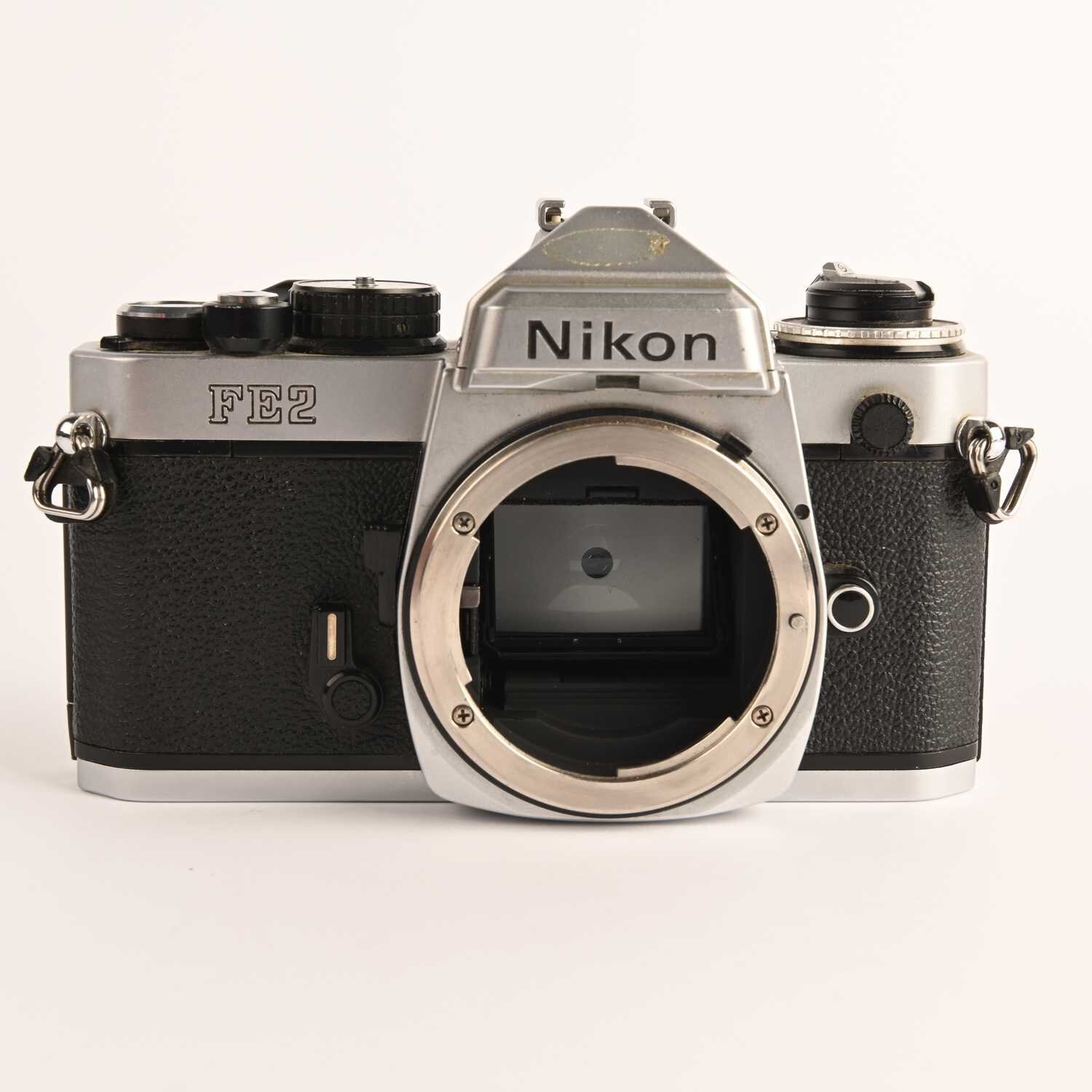 Nikon FE2 Schwarz SLR Spiegelreflexkamera