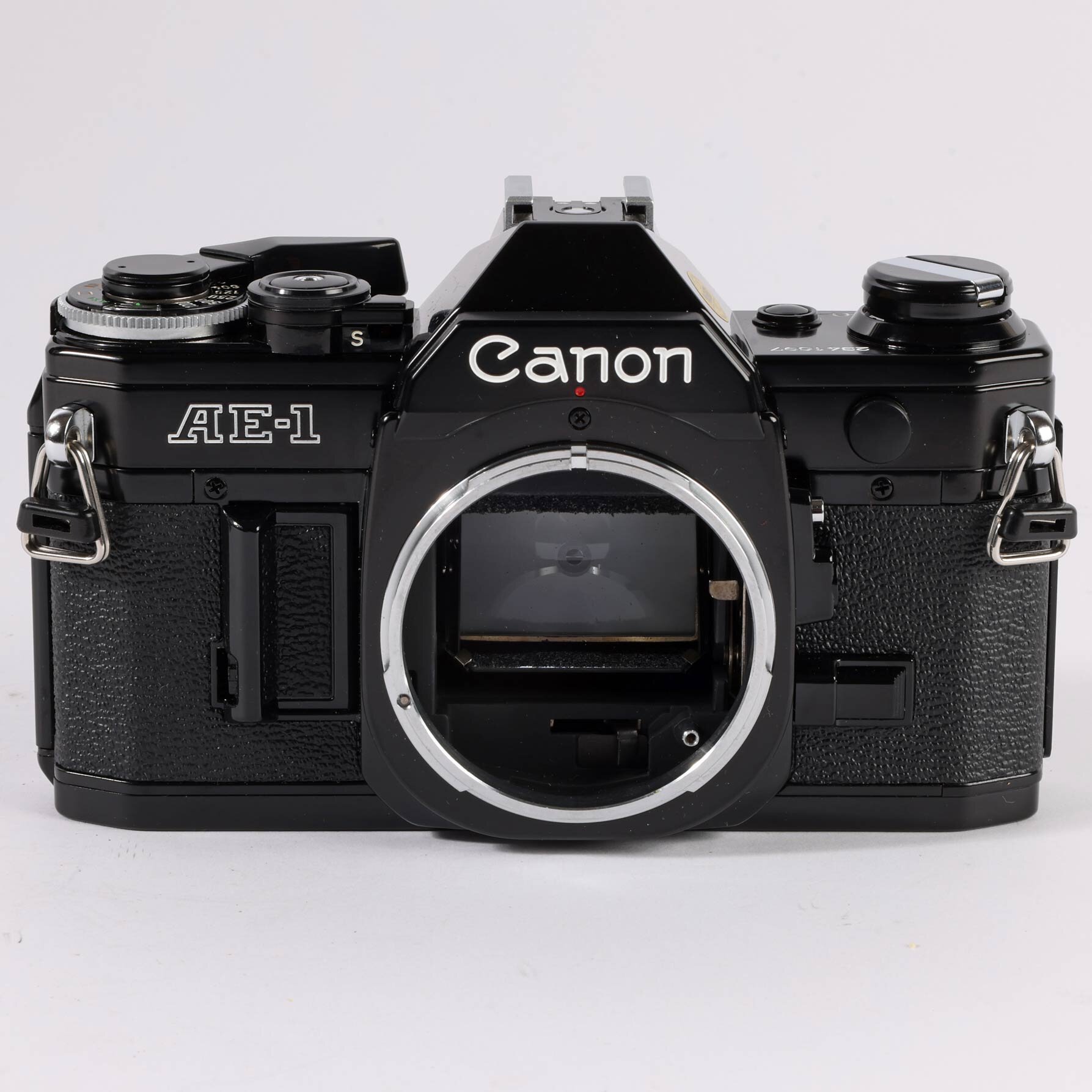 Canon AE-1 black Canon FD 50/1,8 sehr gute Zustand