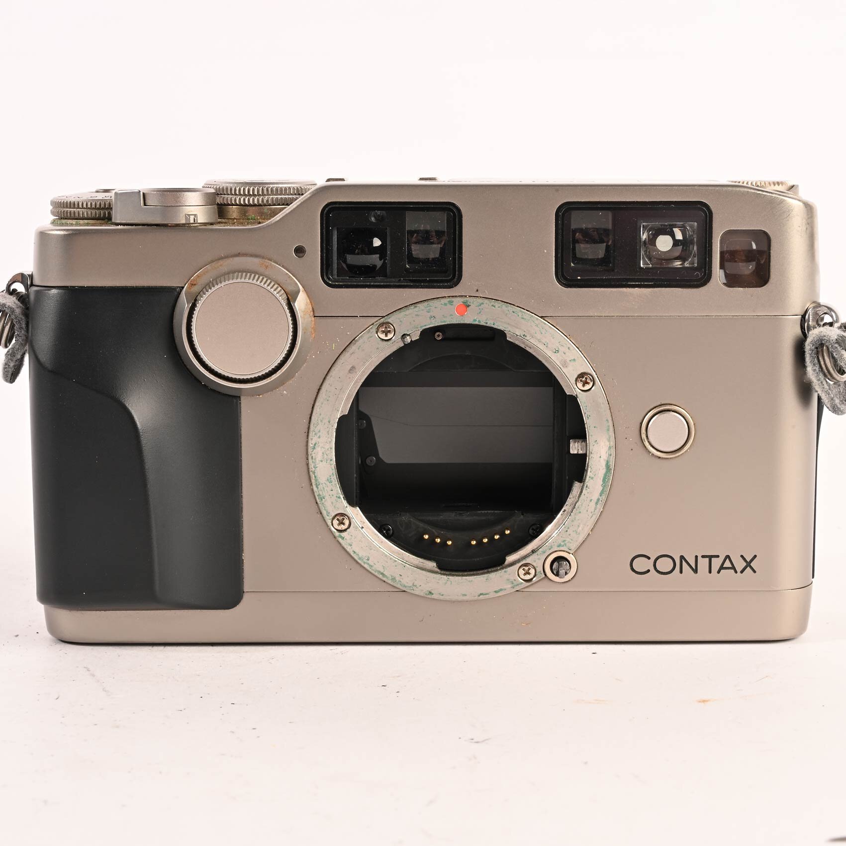 Contax G2 Planar 2/45 T*