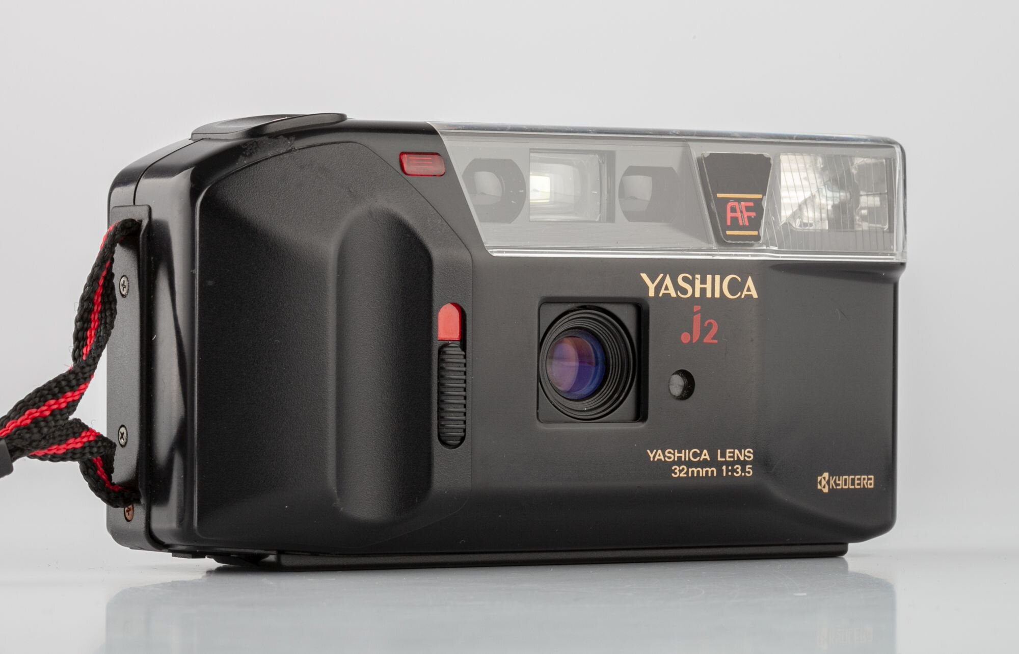 Yashica j2