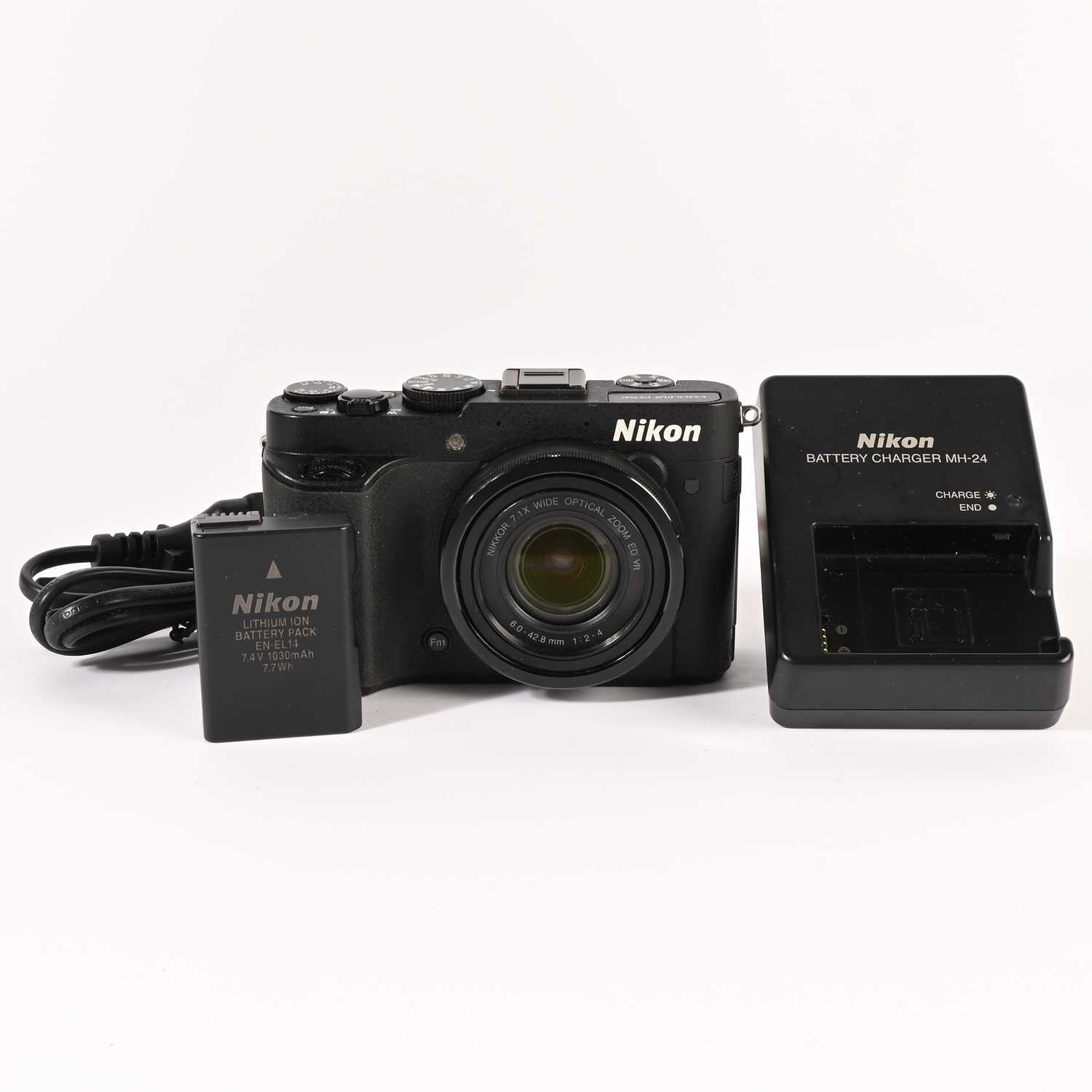 Nikon Coolpix P7700 Nikkor 7,1X wide optical zoom ED VR 6,0-42,8mm