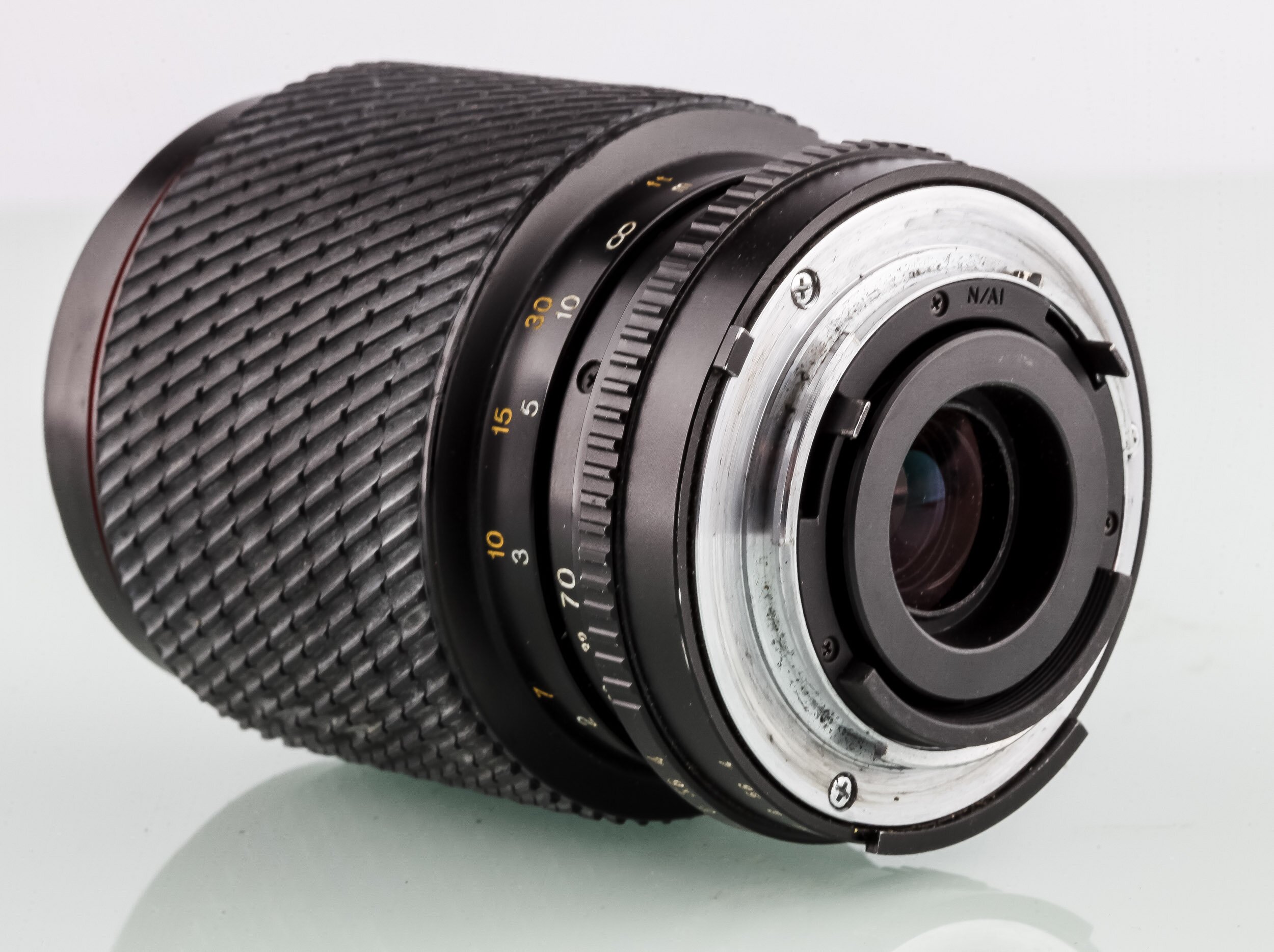Tokina f.Nikon 70-210mm 4,5-5,6 SD manuelles Objektiv