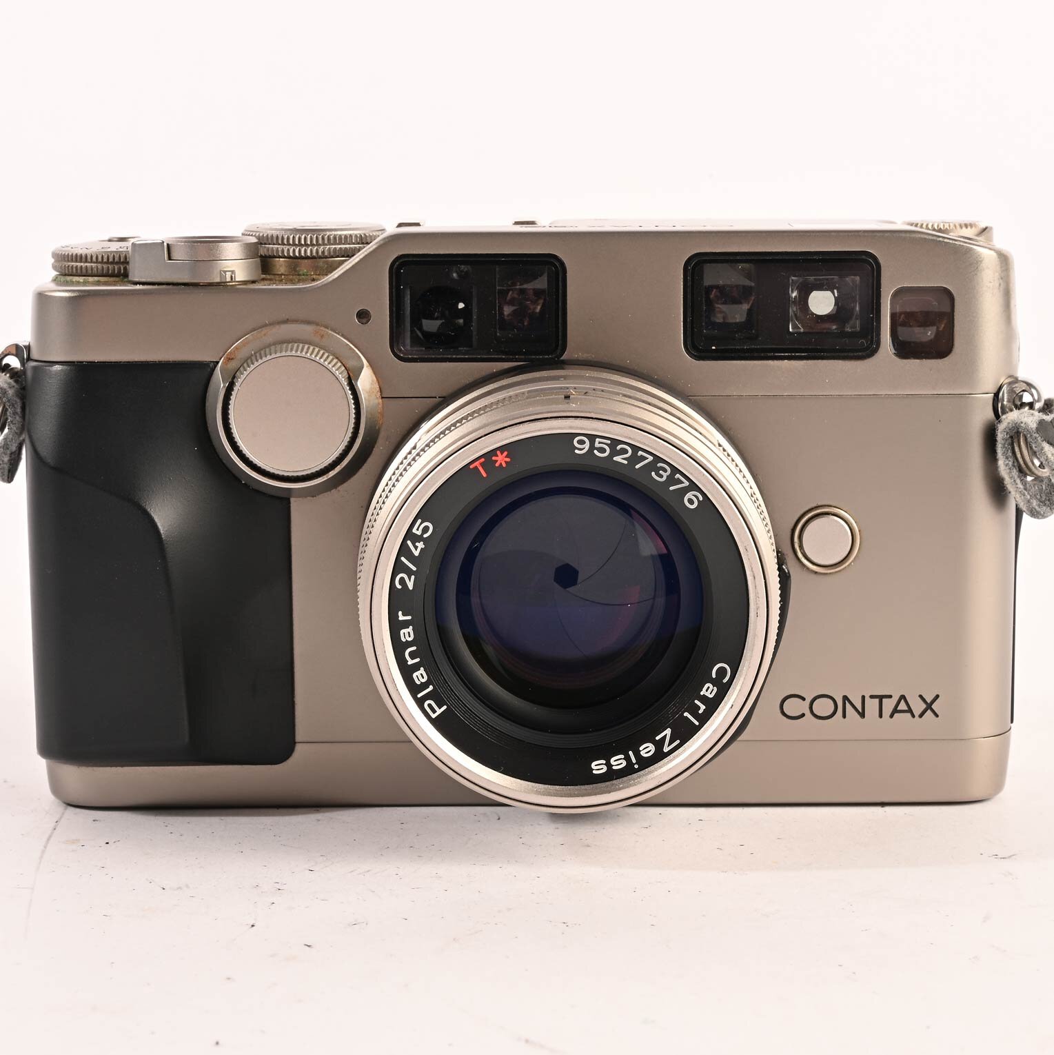 Contax G2 Planar 2/45 T*