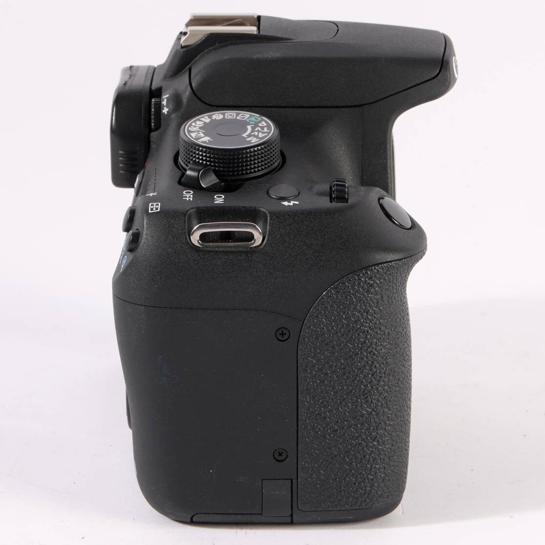 DSLR-Kamera Canon EOS 200d mit kit Objektiv Canon EF-S18-55mm IS STM