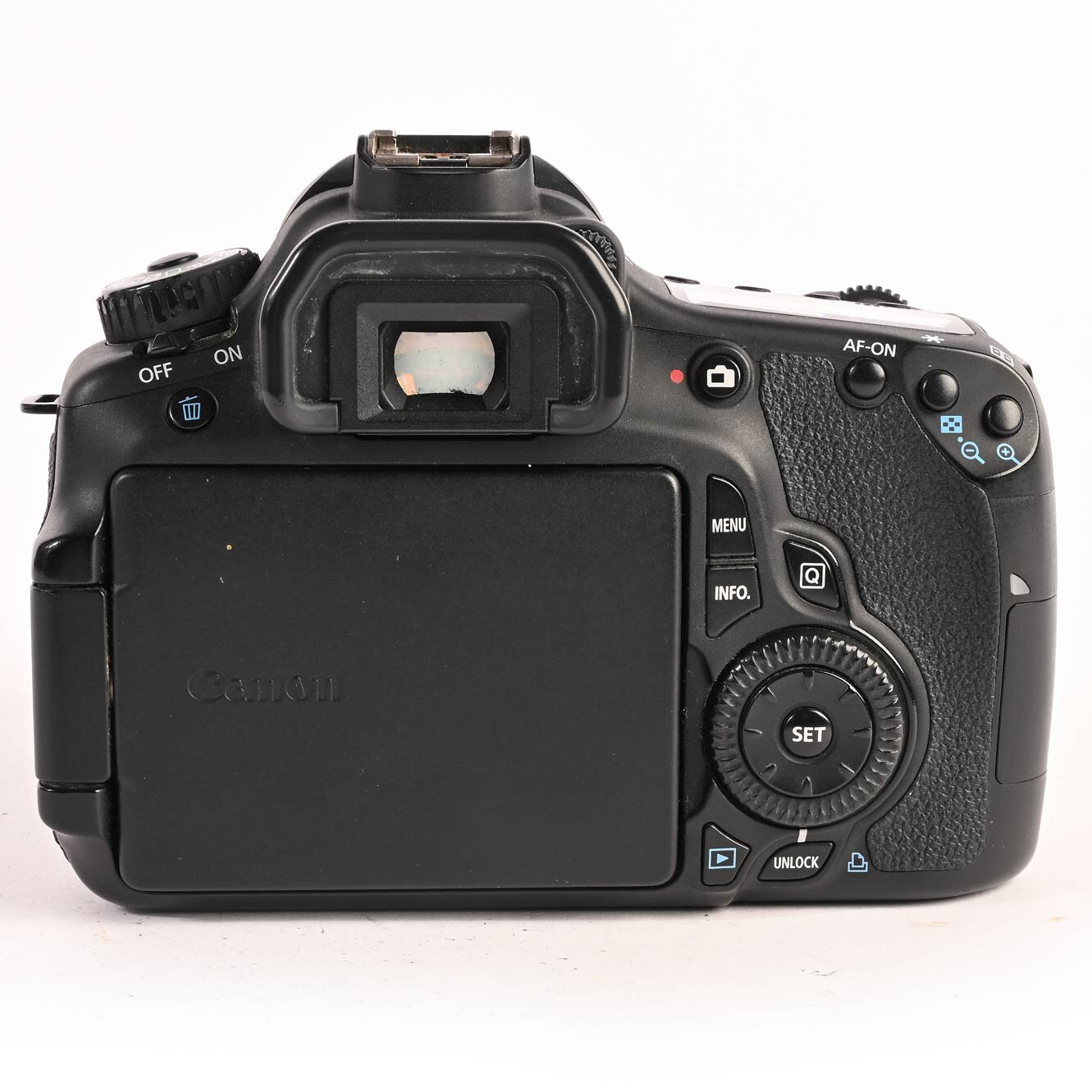 Canon EOS 60D mit Canon EF-S 3,5-5,6 IS II