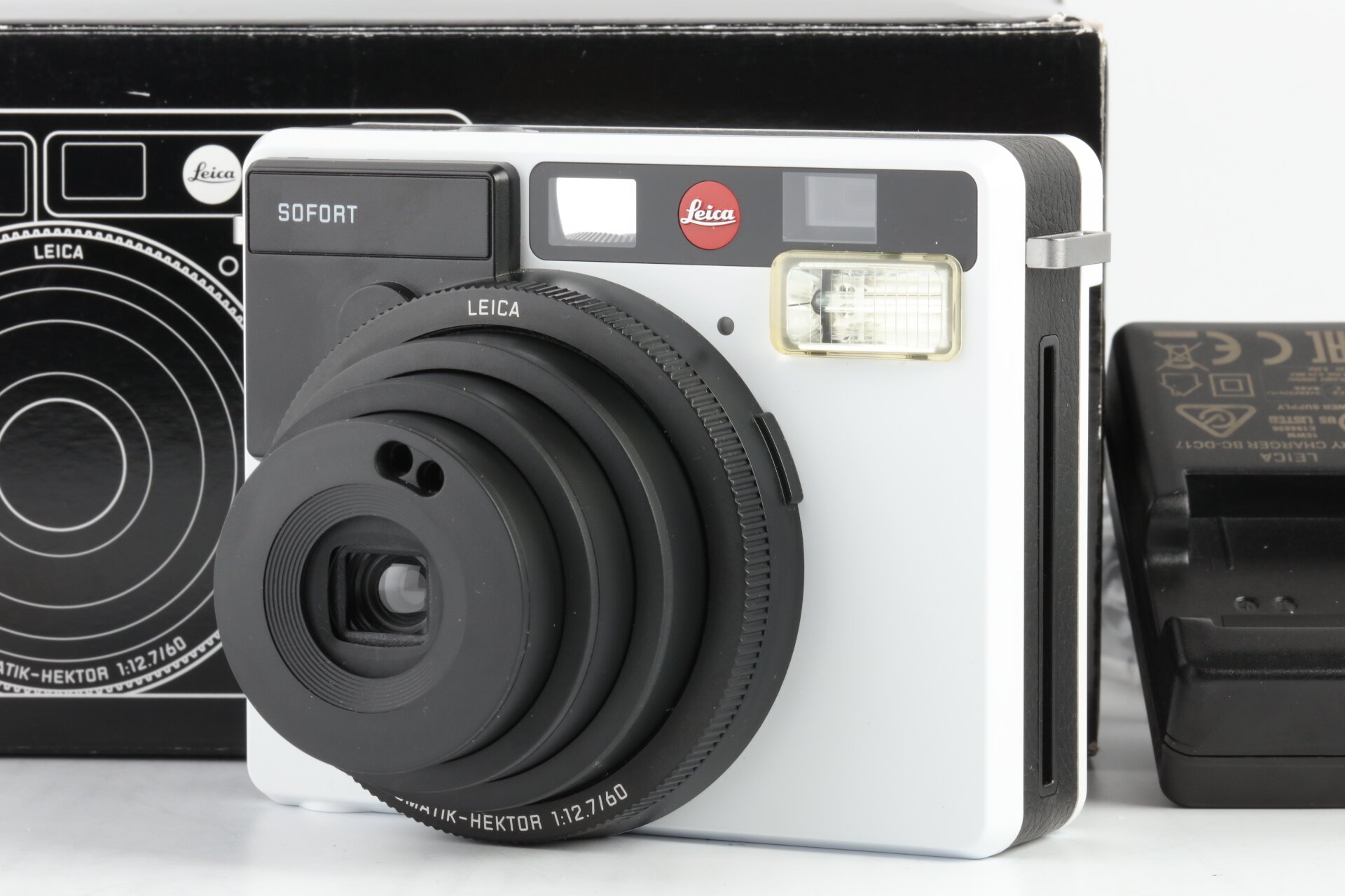 Leica Sofort Weiss Sofortbildkamera Type No.: 2754