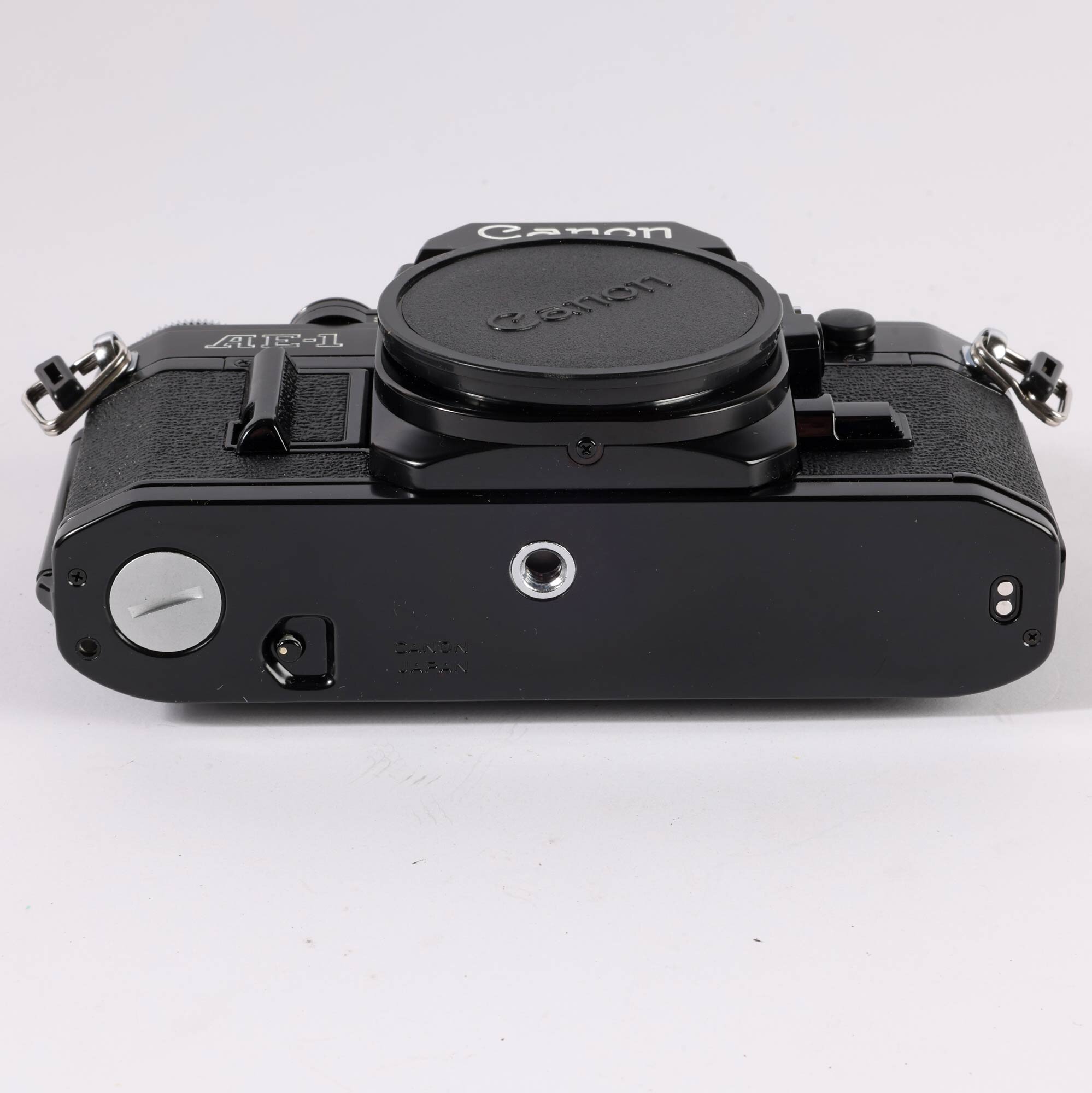 Canon AE-1 black Canon FD 50/1,8 sehr gute Zustand