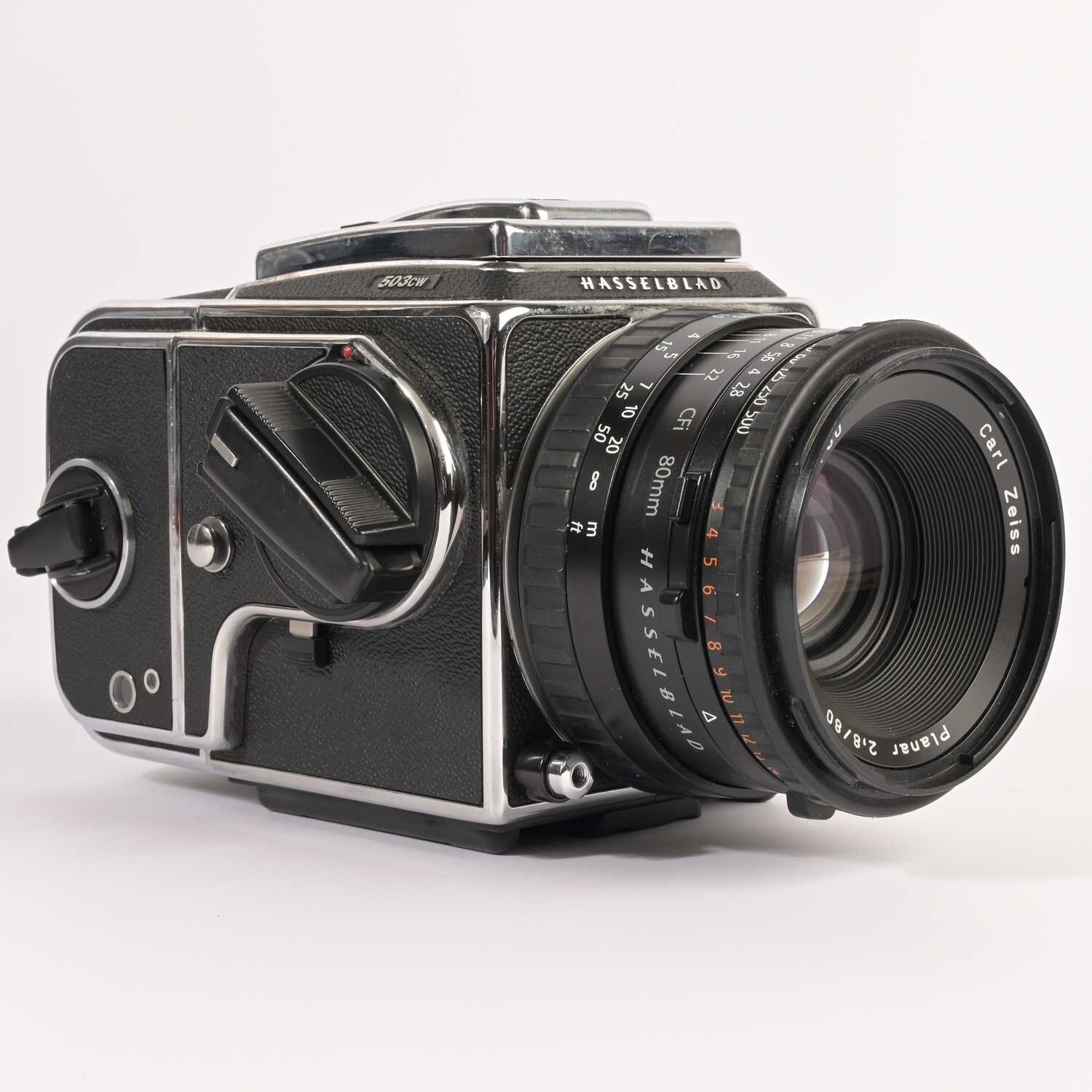 Hasselblad 503CW chrome 3010243 + CFi 2,8/80mm Planar + A12 Magazin