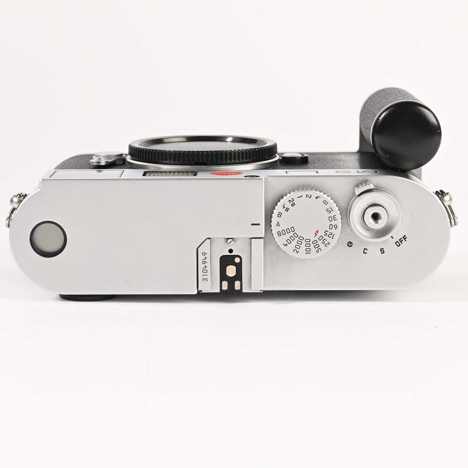 Leica M8 10.3MP Digitalkamera LEICA M8 M 10702 body Gehäuse silbern silver OVP boxed 4500 Auslösungen