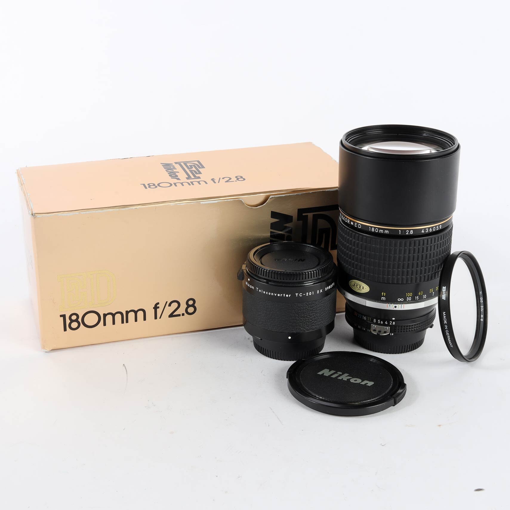 Nikon F Nikkor Ais 180mm f 2.8 ED MF
