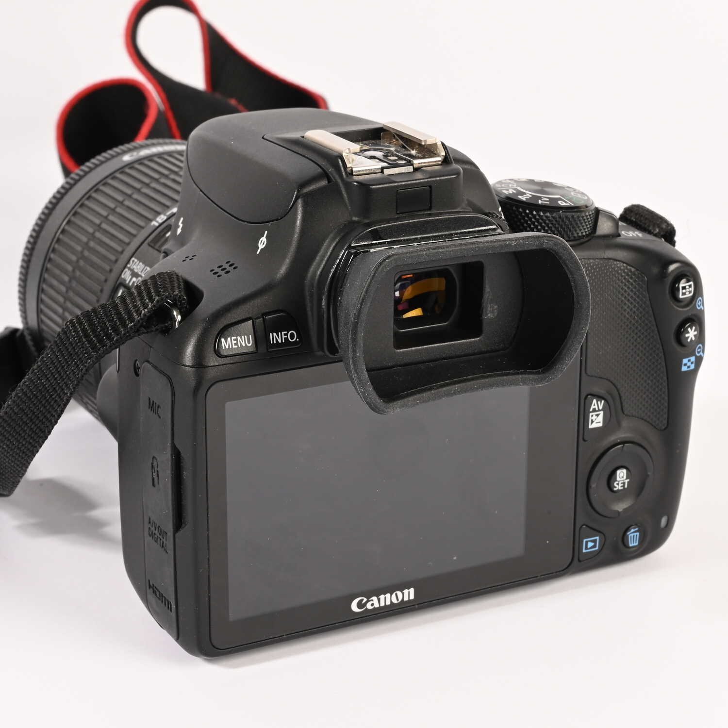 Canon EOS100D