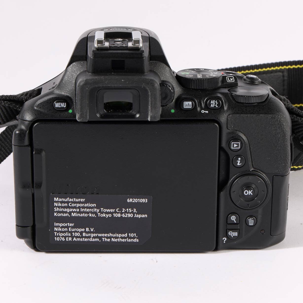 Nikon D5600 24 MP DSLR 2 5600 Auslösungen