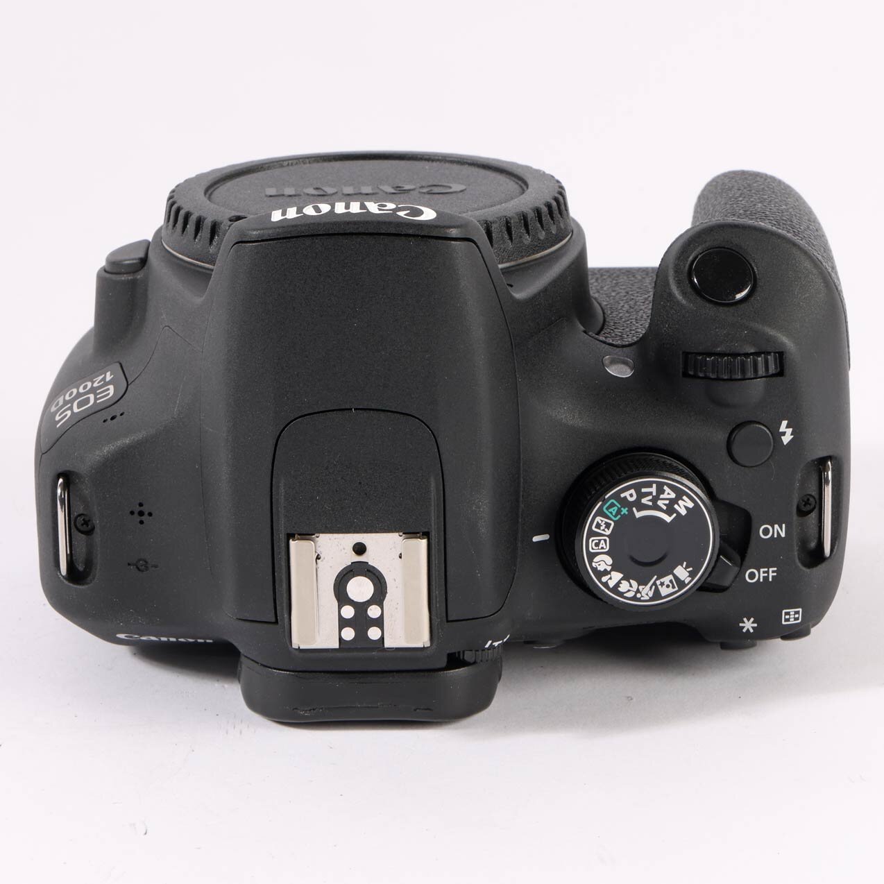 DSLR-Kamera Canon EOS 200d mit kit Objektiv Canon EF-S18-55mm IS STM