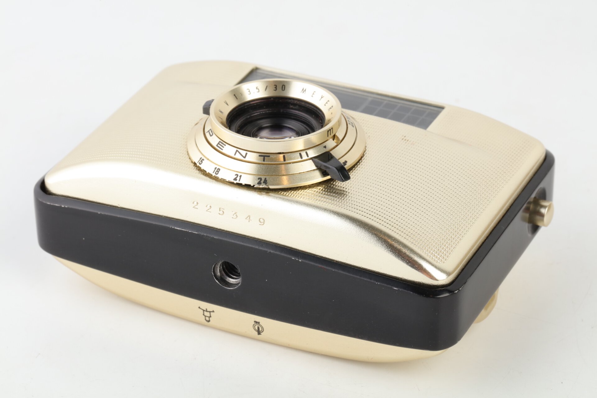 Pentacon PENTI II schwarz gold HALBFORMAT mit Meyer-Optik Domiplan V 3,5/30 mm