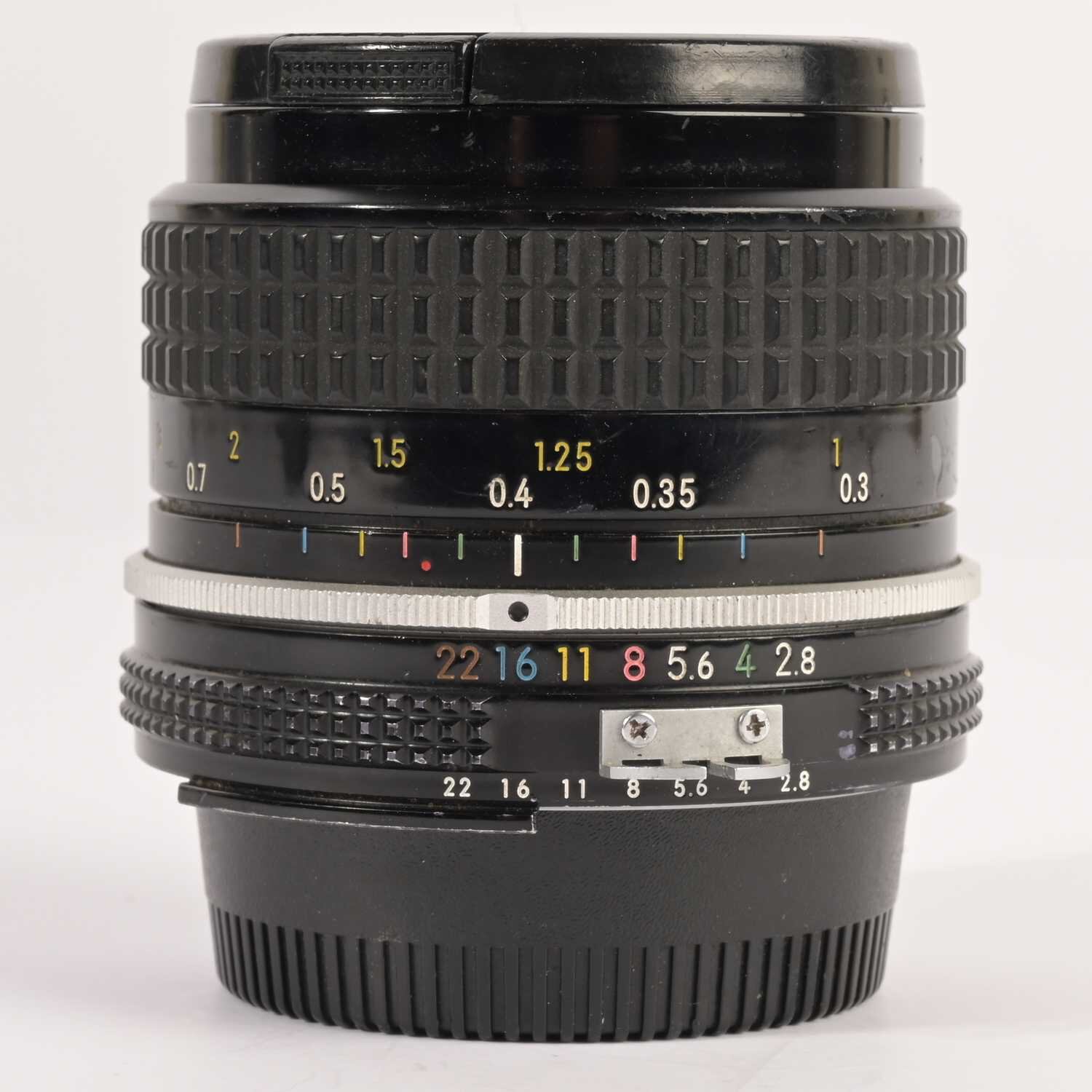 Nikon Ai-S Nikkor 24mm f/2.8 Weitwinkel MF Objektiv AIS F Mount
