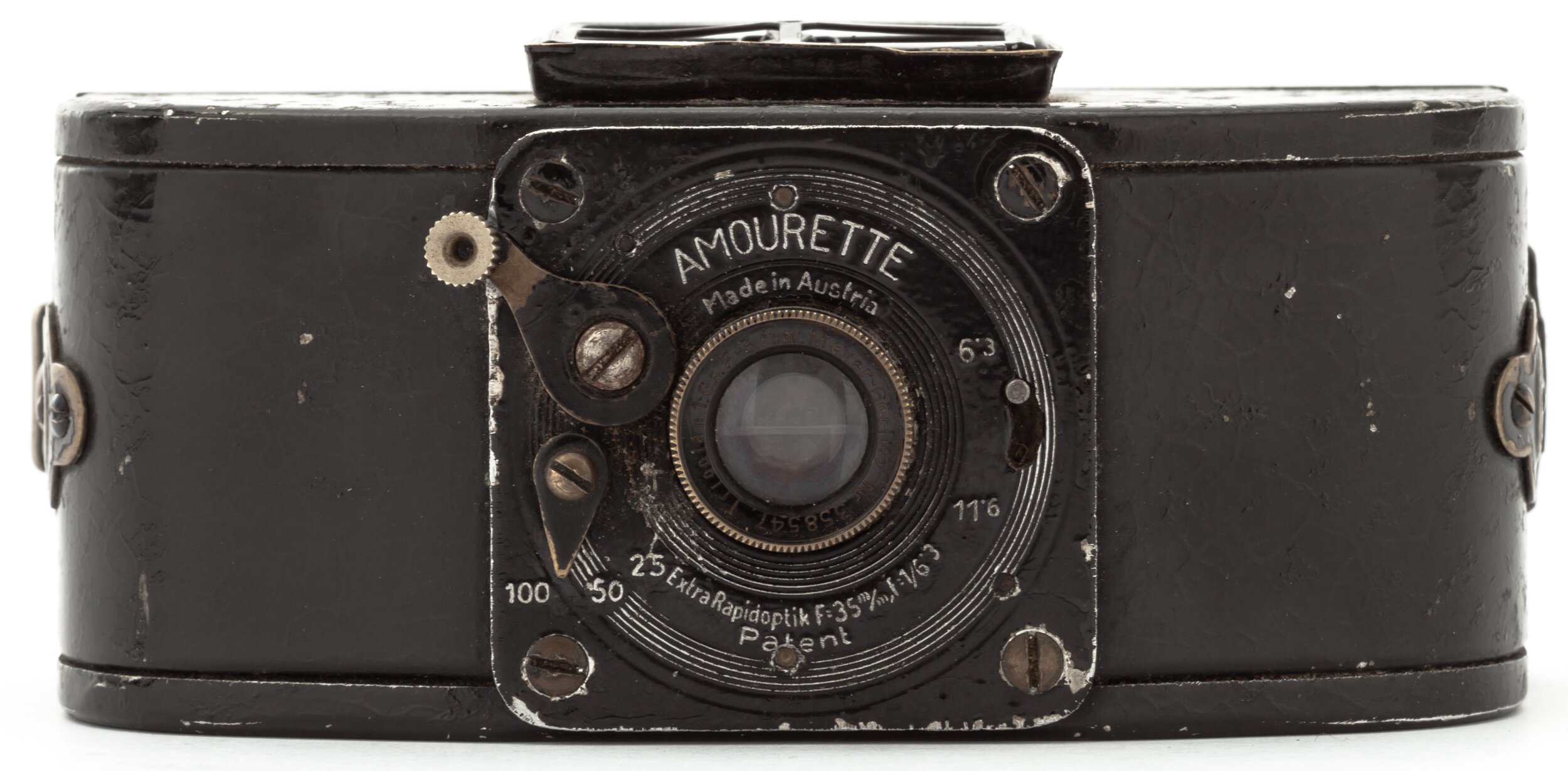 O.T.A.G.Vienna Amourette 35mm camera with 35mm F:6.3 on central shutter rare
