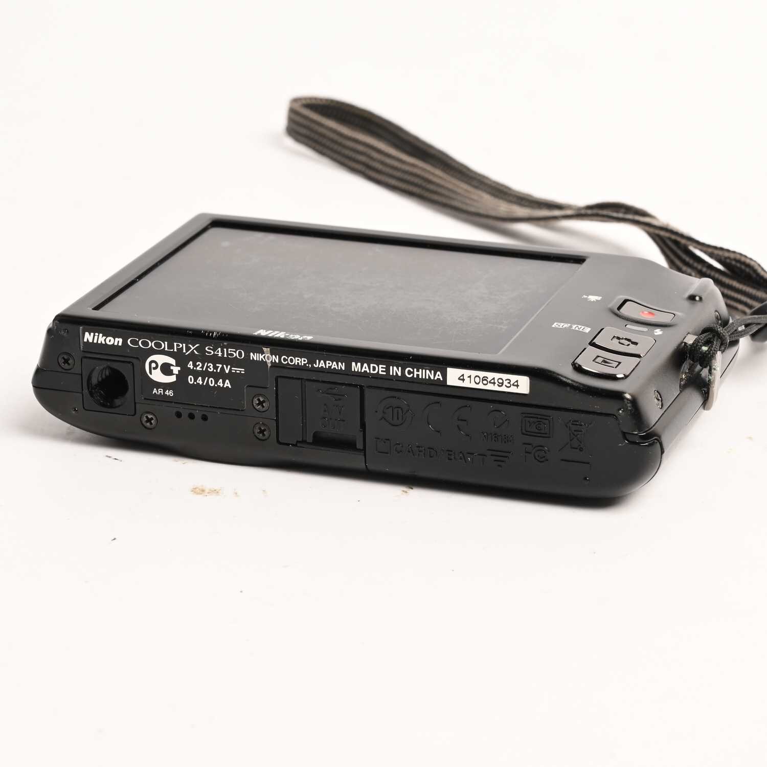 Nikon COOLPIX S4150 14,0 MP Digitalkamera Schwarz 5X Zoom Touchscreen