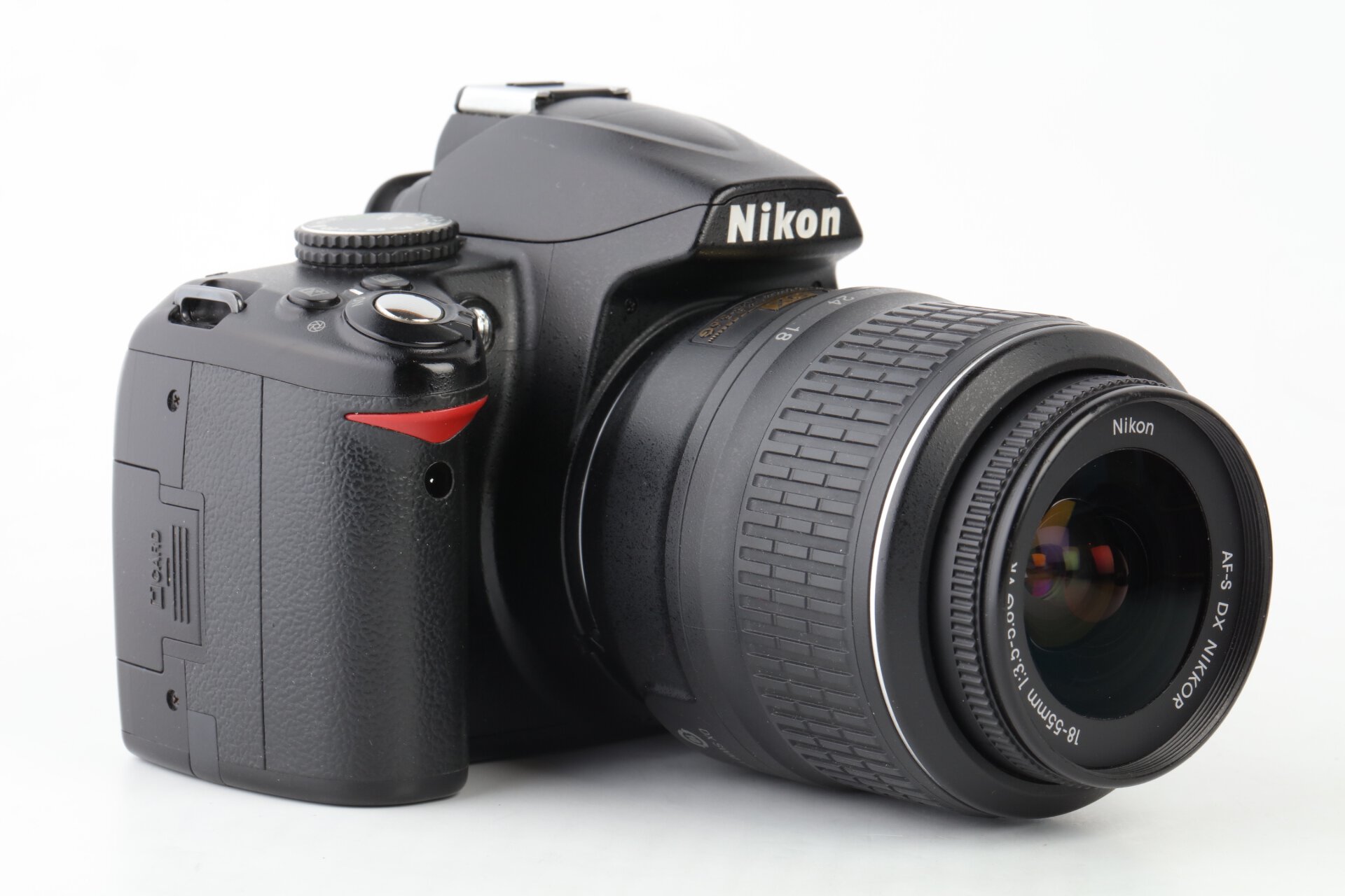 Nikon D3000 + Nikkor AF-S 18-55mm 3,5-5,6 G DX VR 16500 Verschlußauslösungen