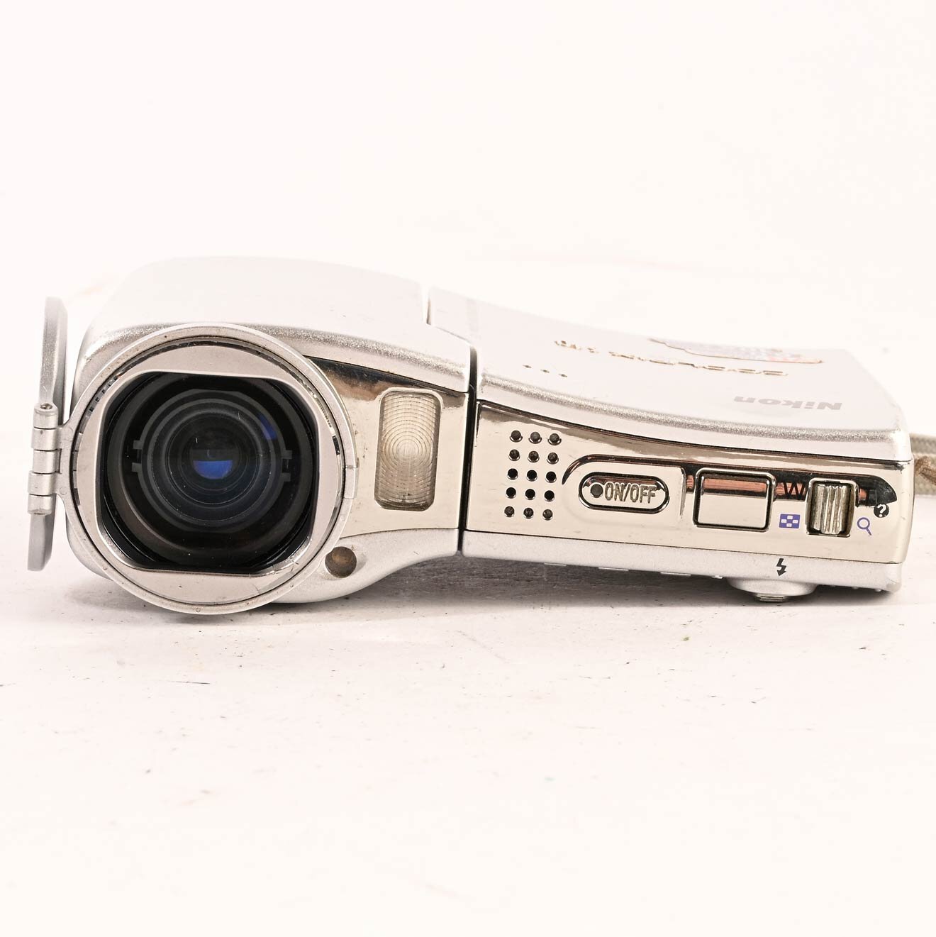 Nikon Coolpix S10