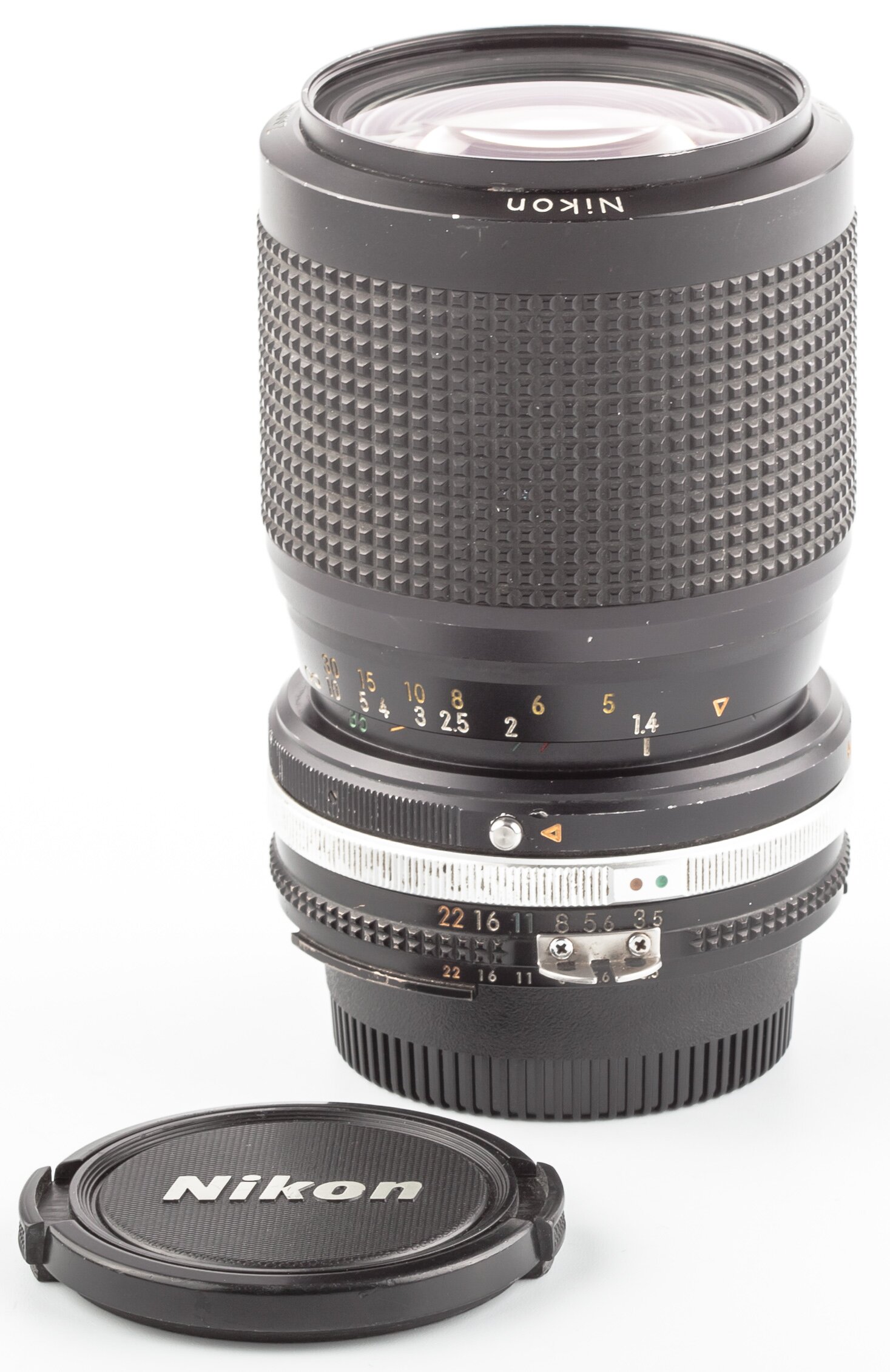 Nikon AIS Zoom-Nikkor 35-105mm 3,5-4,5