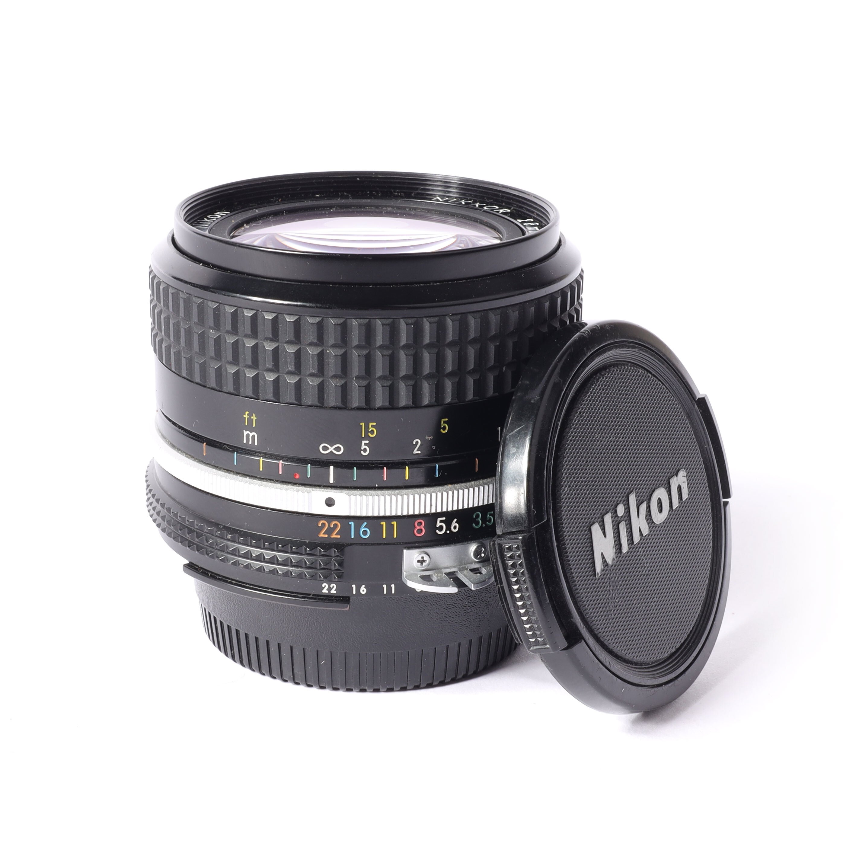 Nikon NIKKOR 28mm /1:3,5 Ais