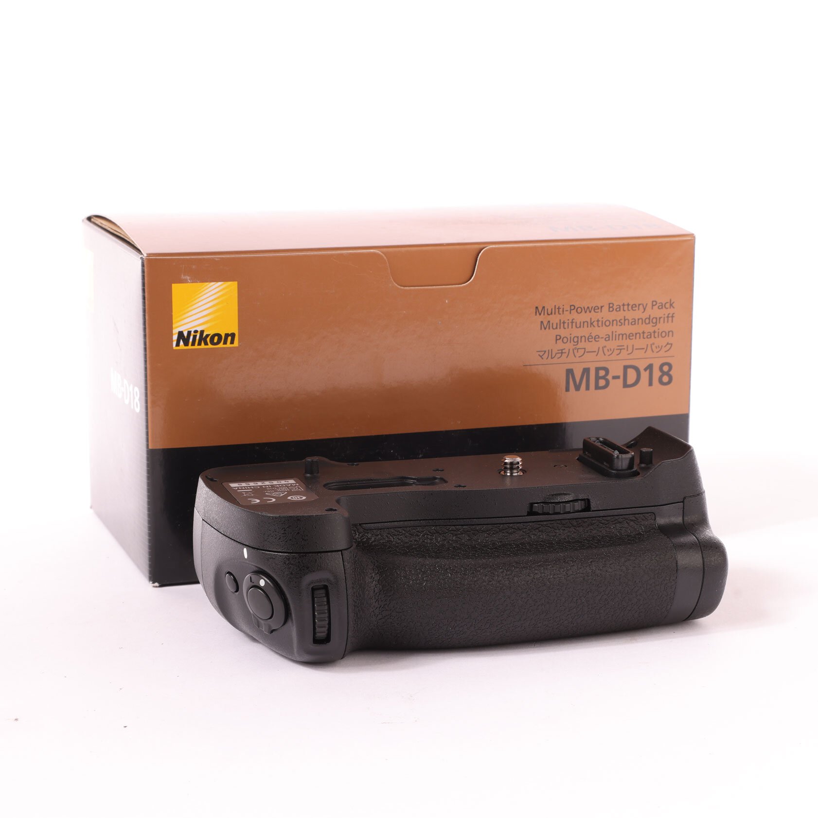 Nikon MB D18 Handgriff