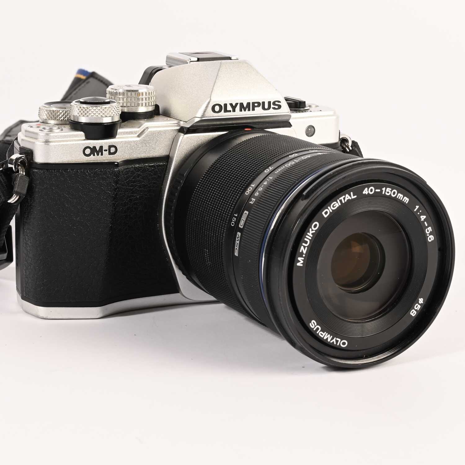 Olympus OM-D E-M10 Mark II Silber MFT 40-150/4-5,6 R