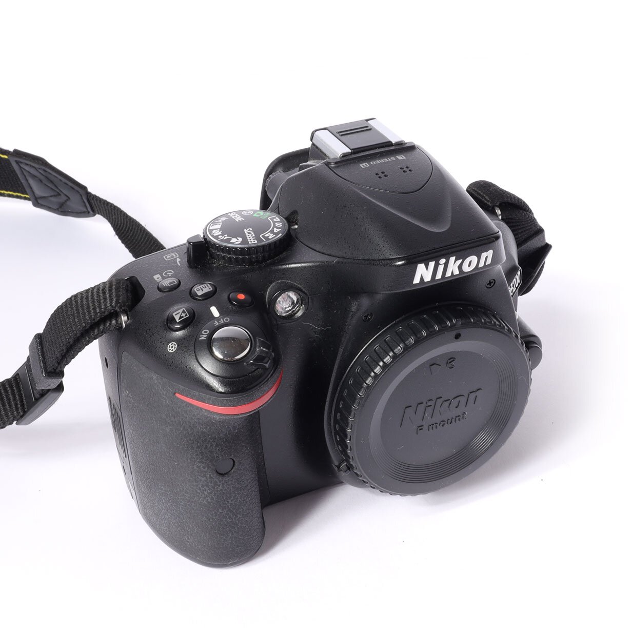 Nikon D5200 Gehäuse ca 26500 Auslösungen