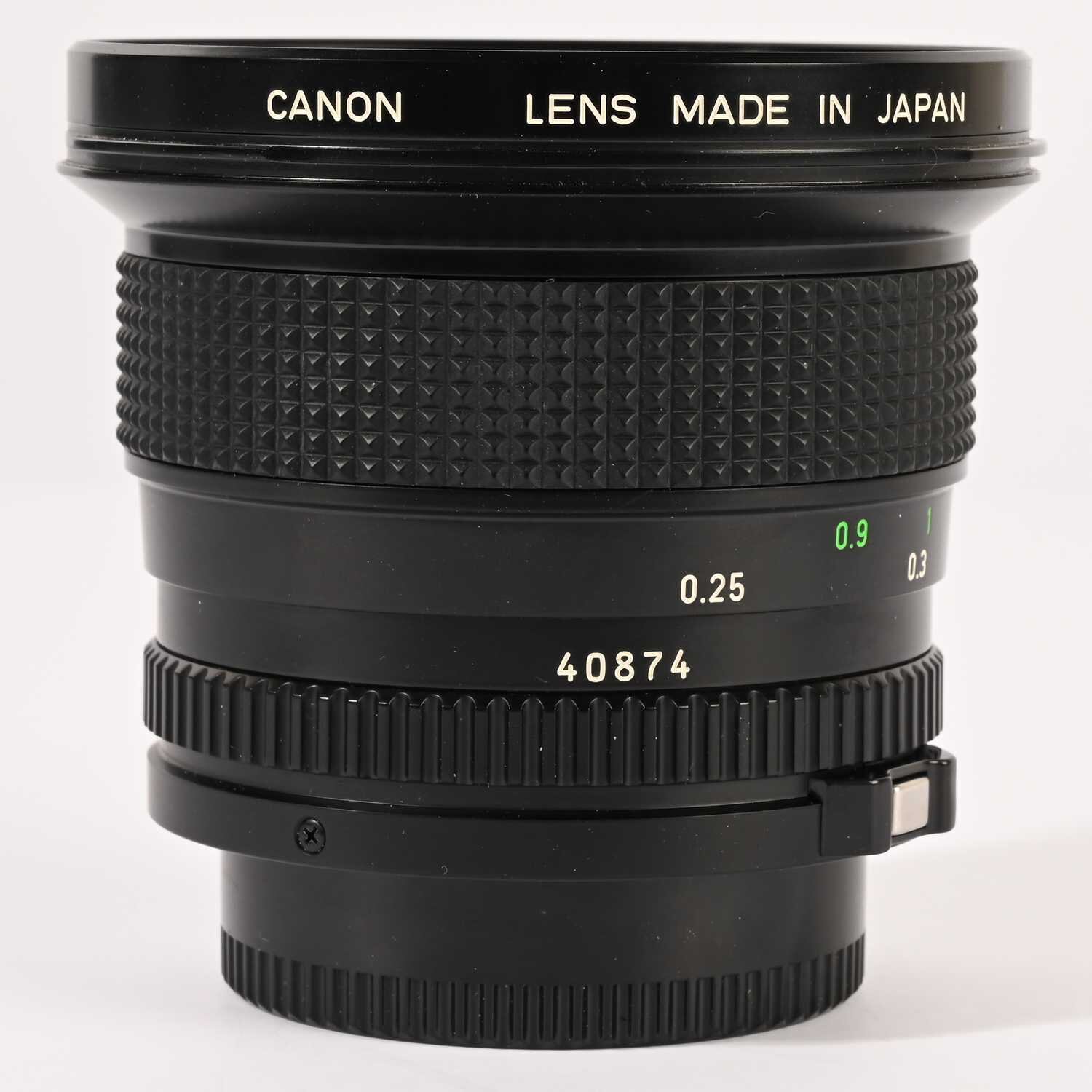 Canon Lens FD Objektiv 20 mm 1:2.8 Weitwinkelobjektiv FD Mount