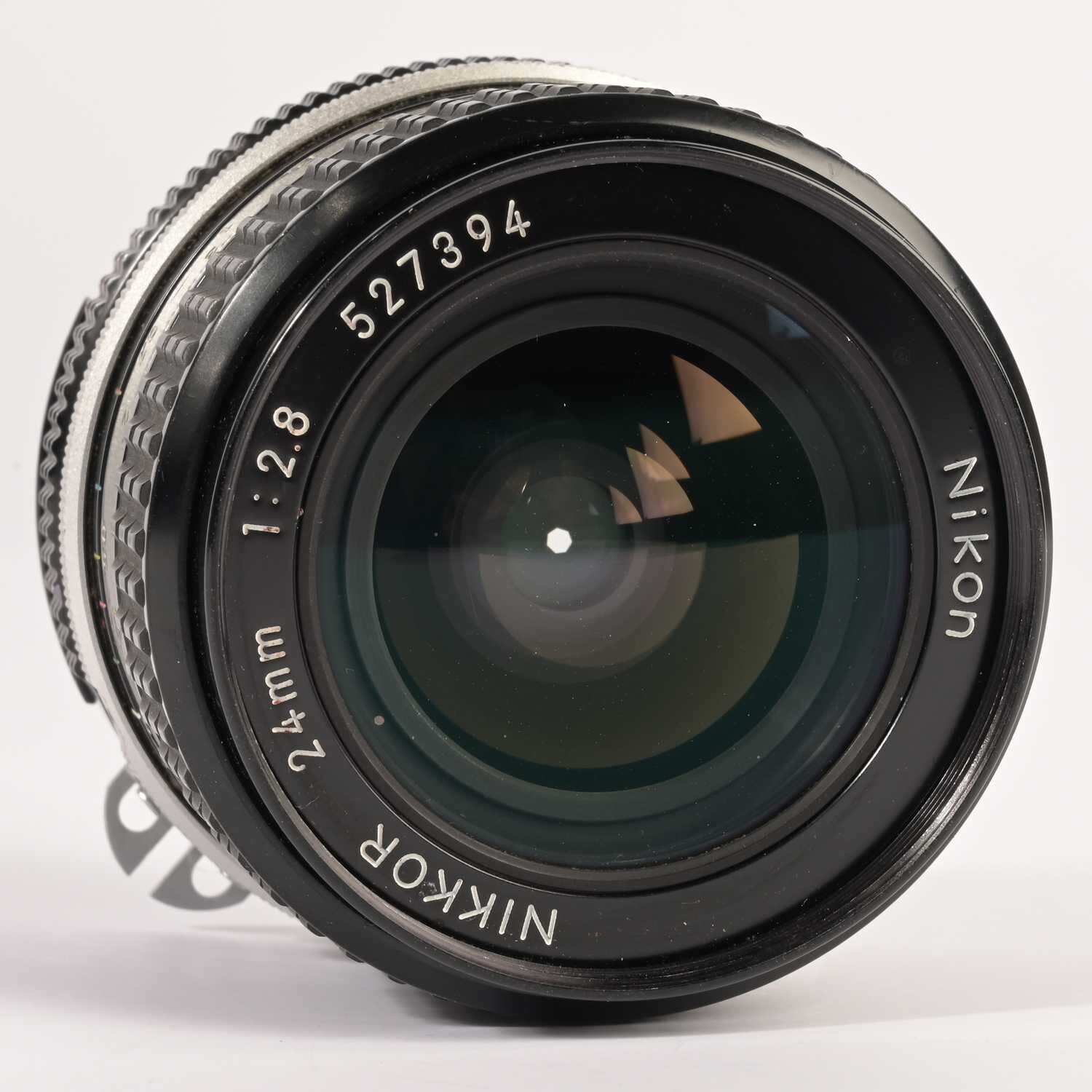 Nikon Ai-S Nikkor 24mm f/2.8 Weitwinkel MF Objektiv AIS F Mount