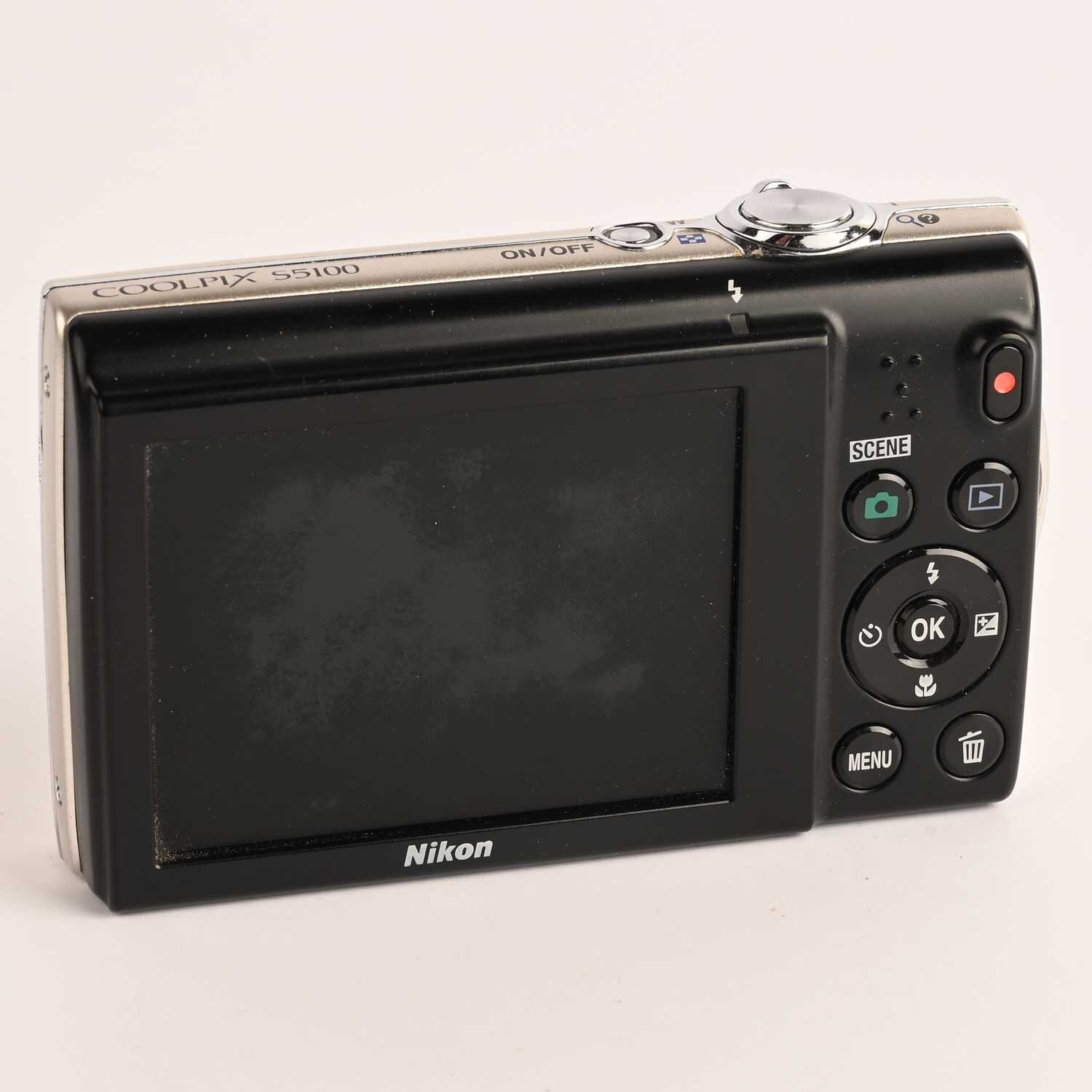 NIKON Coolpix S5100 Digitalkamera 12.2 Megapixel schwarz