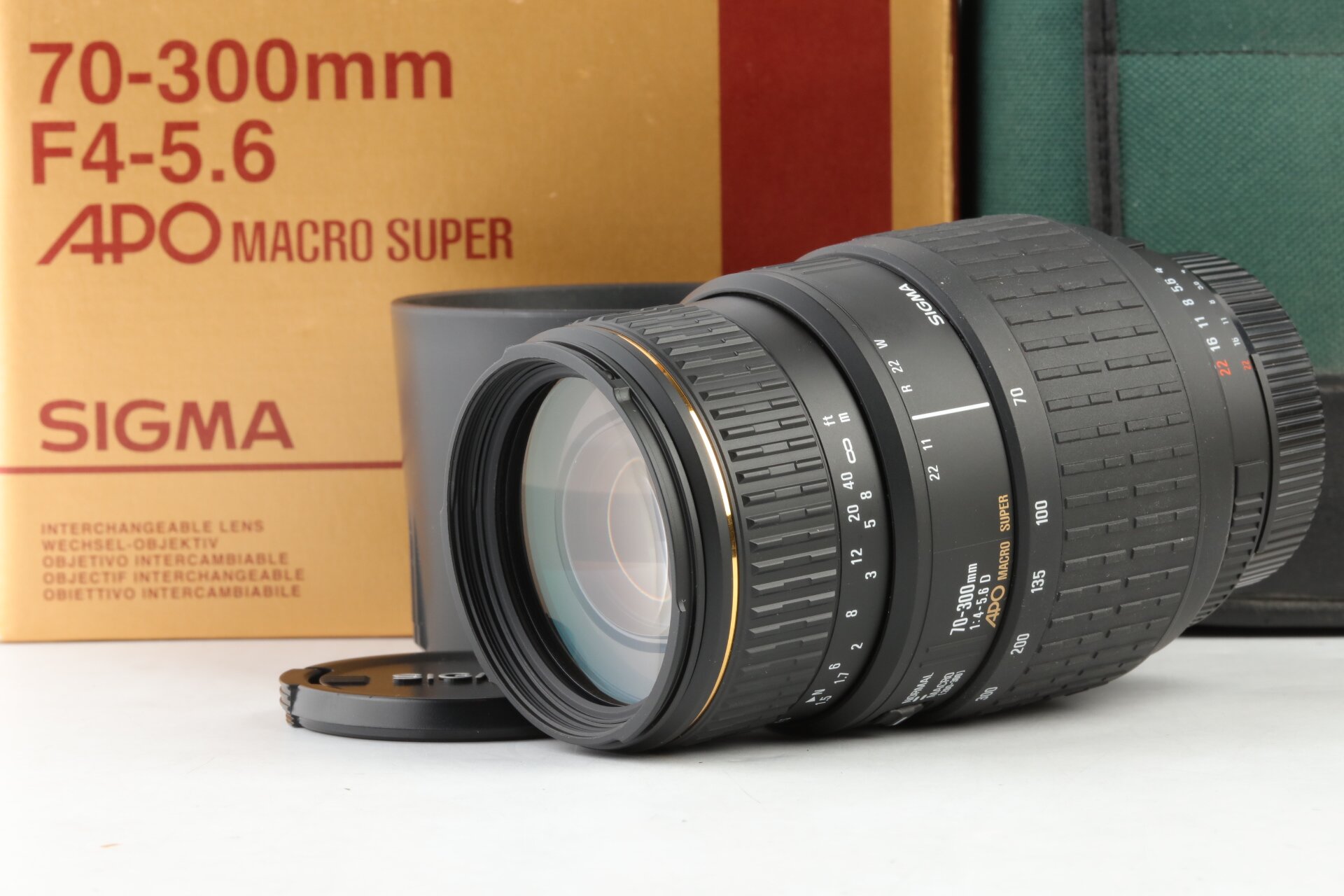 Sigma AF 4-5,6/70-300mm D APO Macro Super Nikon F