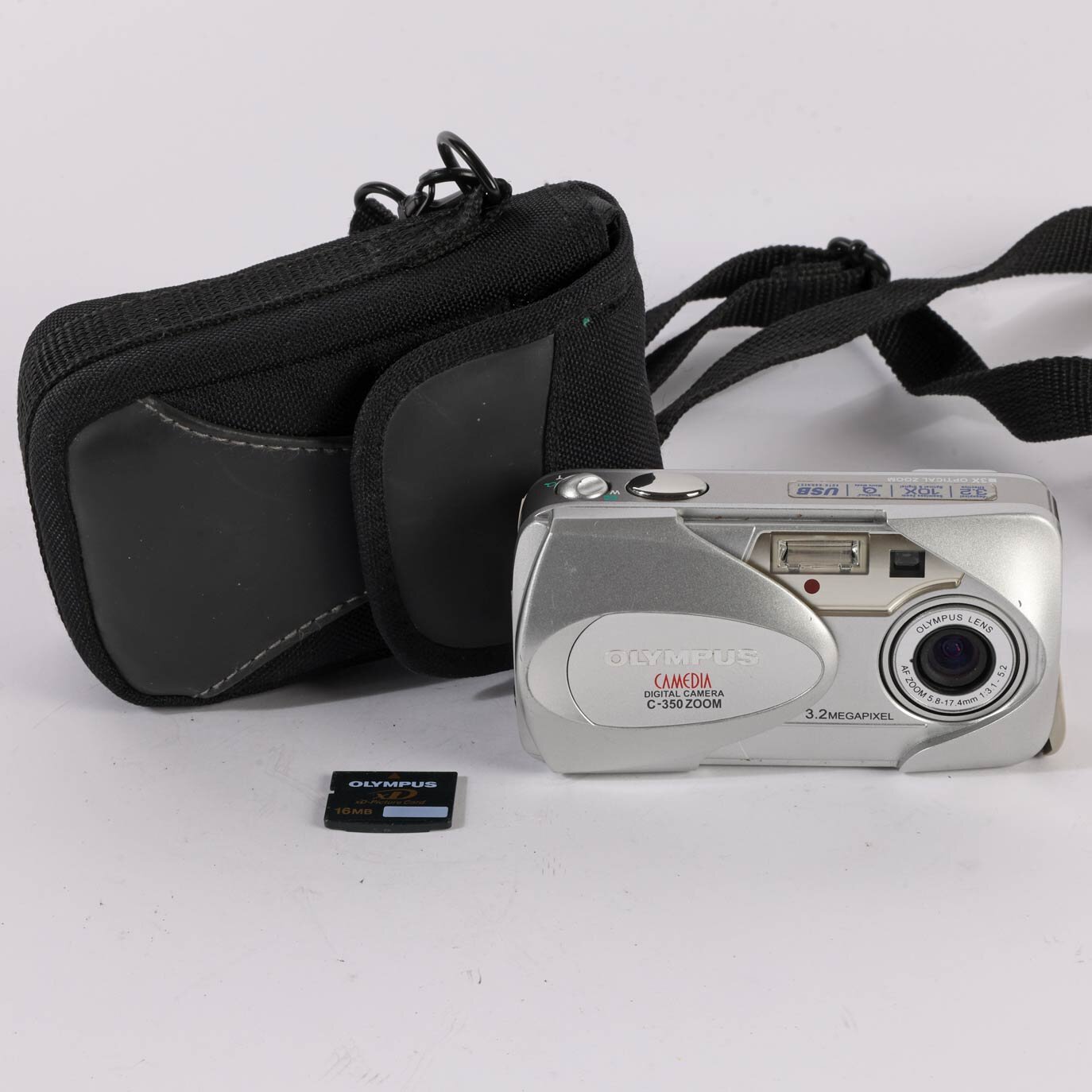 Olympus Digital Camera C-350 Zoom, 3,2 Megapixel