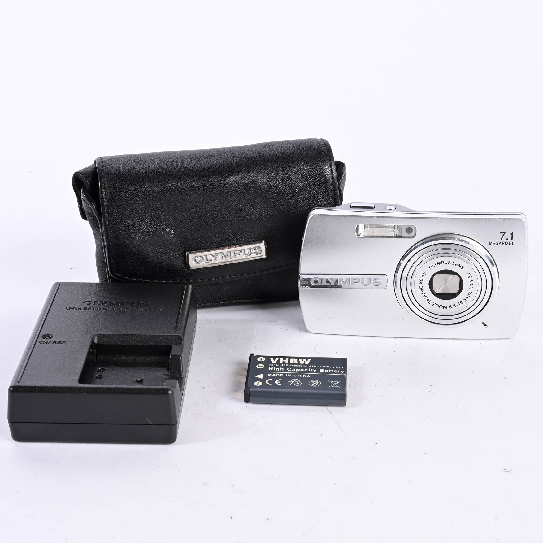 Olympus Mju 700 7.1MP Digital Camera 5X Optical Zoom silver
